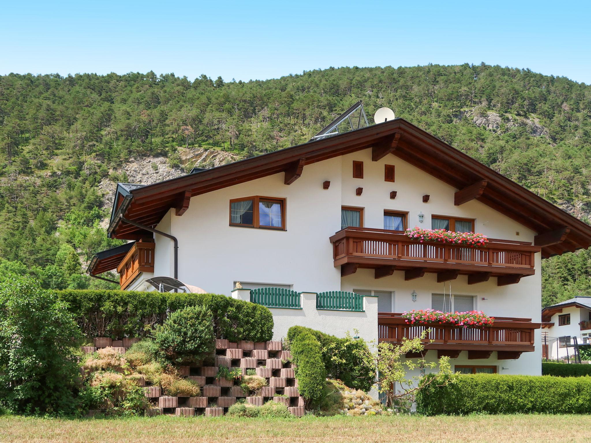 Photo 14 - Appartement de 1 chambre à Tarrenz avec terrasse et vues sur la montagne