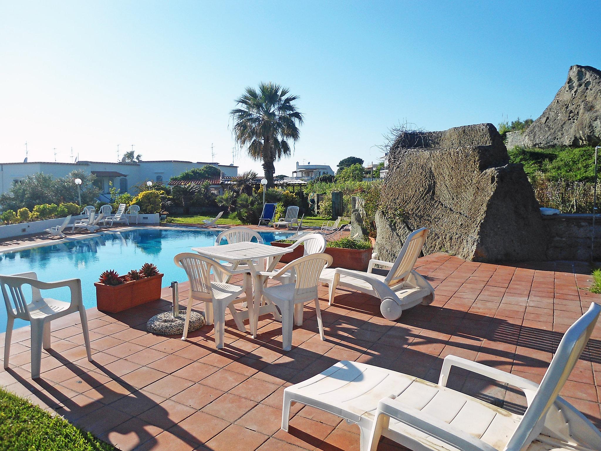 Photo 4 - Appartement de 2 chambres à Forio avec piscine et jardin