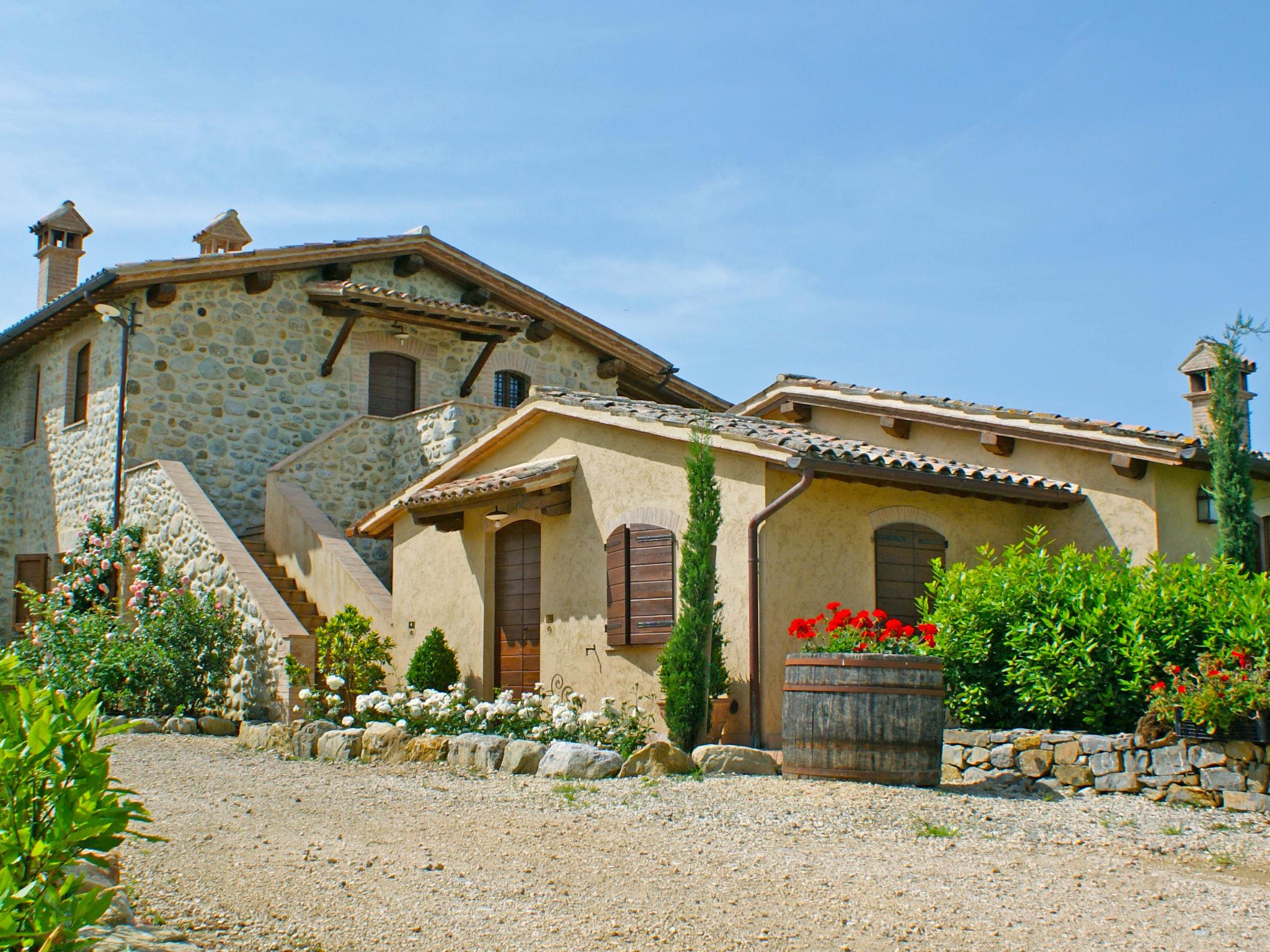 Foto 14 - Appartamento con 2 camere da letto a Allerona con piscina e giardino