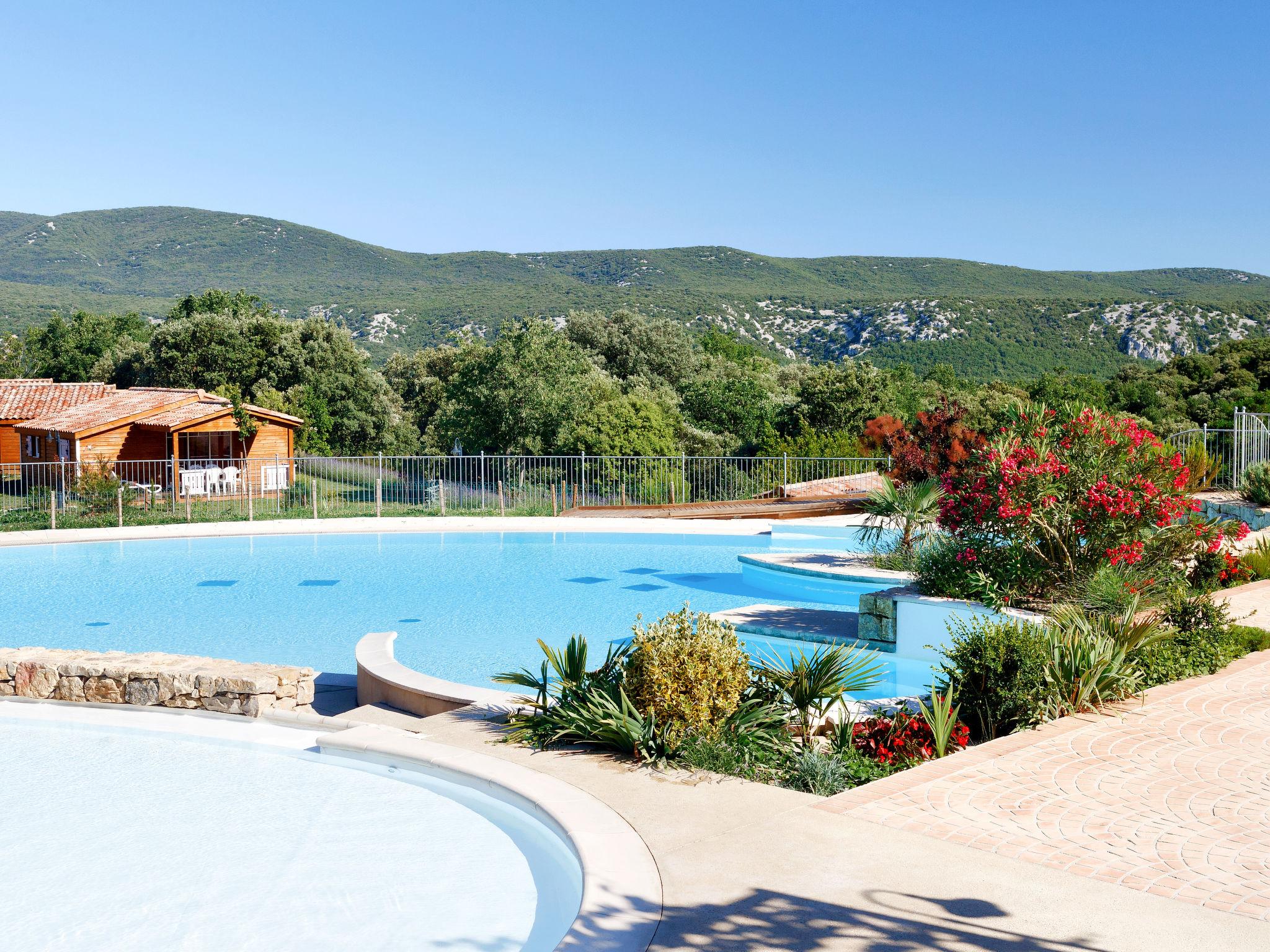 Foto 9 - Casa de 2 quartos em Lagorce com piscina e terraço