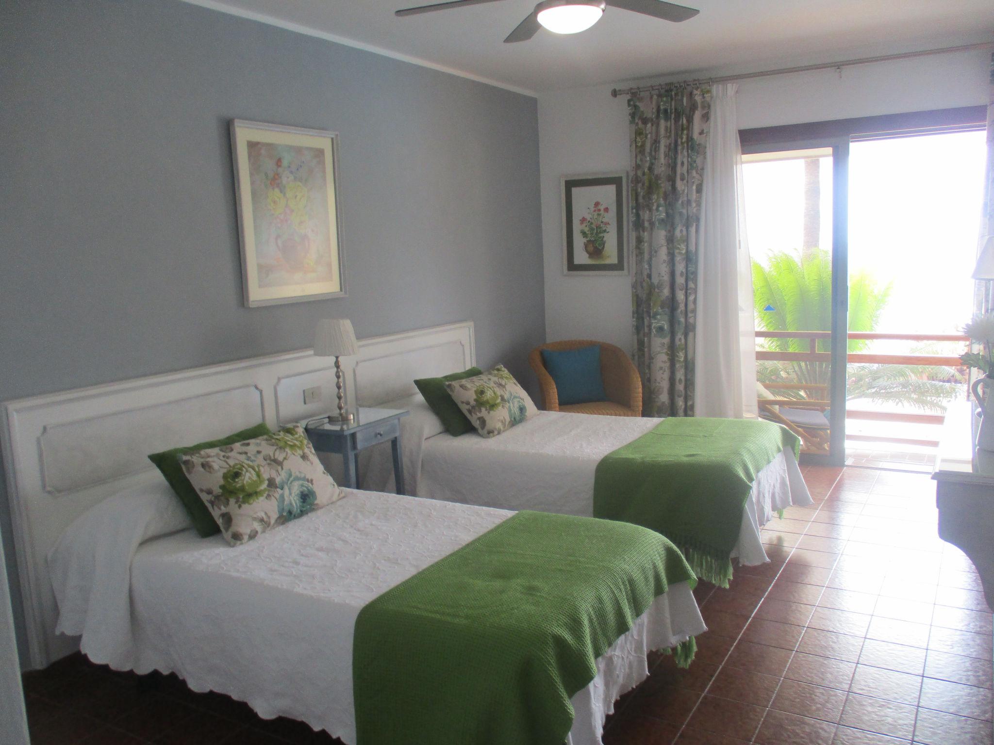 Photo 5 - 1 bedroom Apartment in El Rosario with private pool and sea view