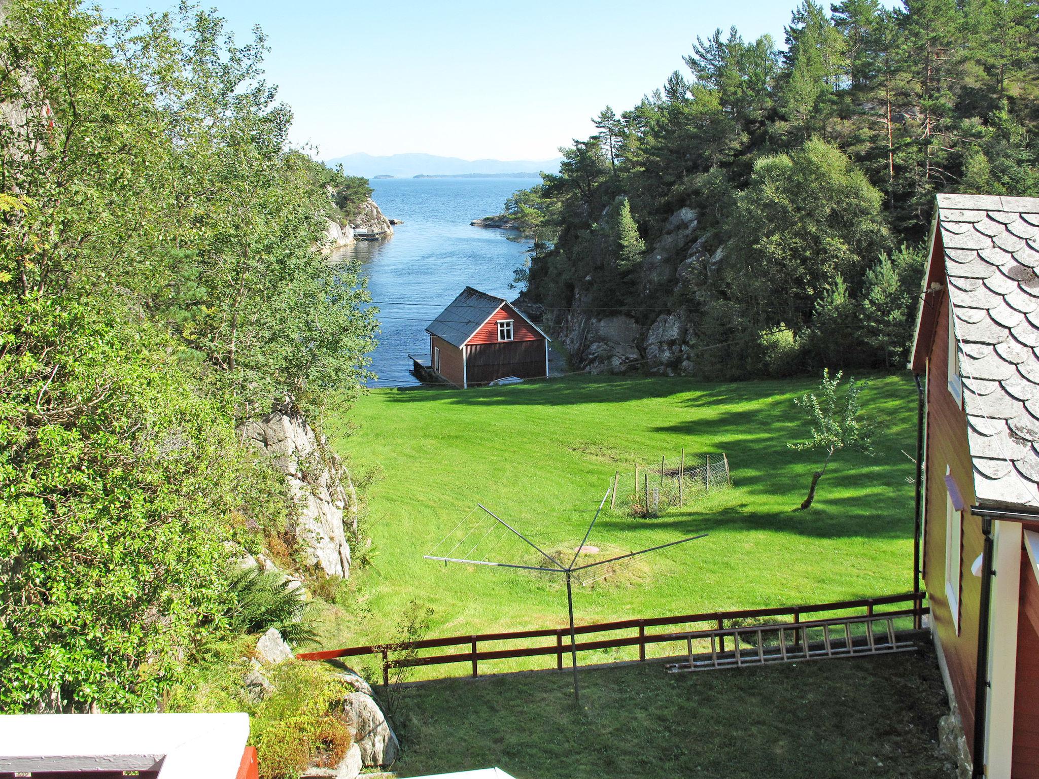 Foto 4 - Haus mit 2 Schlafzimmern in Tysnes mit garten