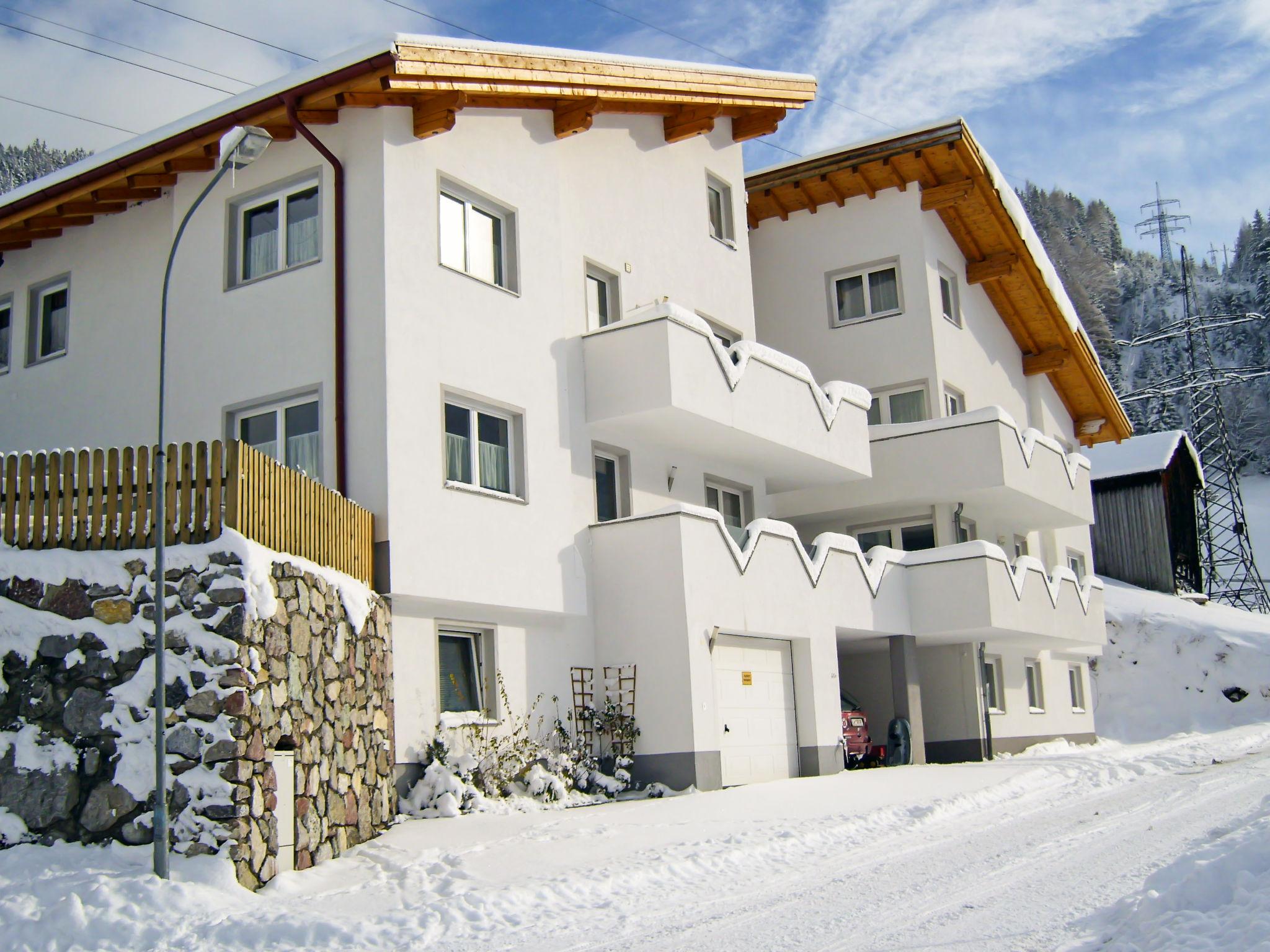 Foto 34 - Apartamento de 3 habitaciones en Flirsch con jardín y vistas a la montaña