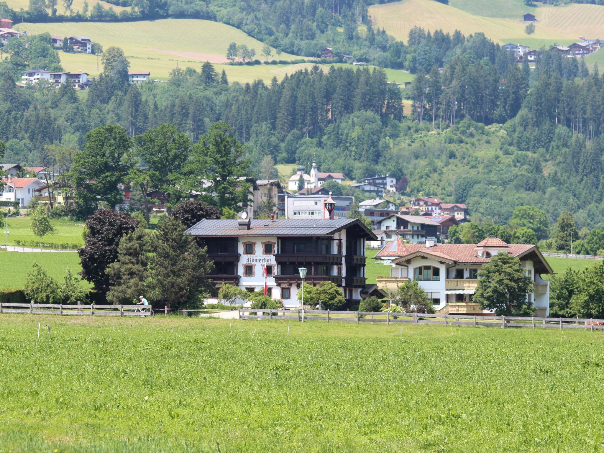 Foto 42 - Apartamento de 1 habitación en Fügen con jardín y vistas a la montaña