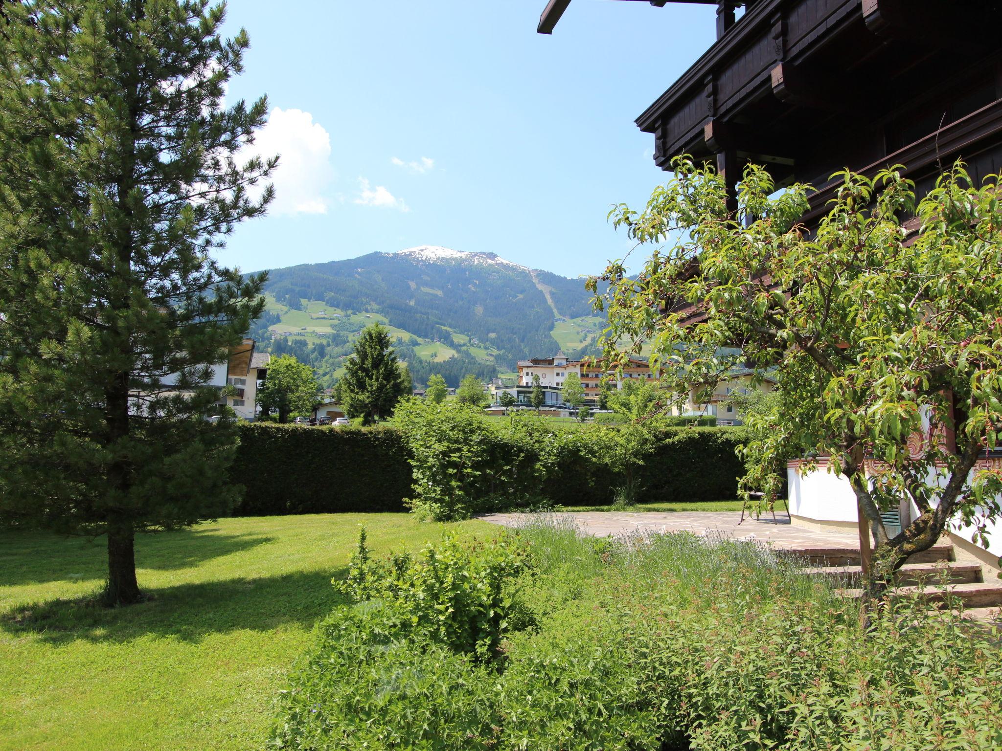 Foto 26 - Appartamento con 1 camera da letto a Fügen con giardino e vista sulle montagne