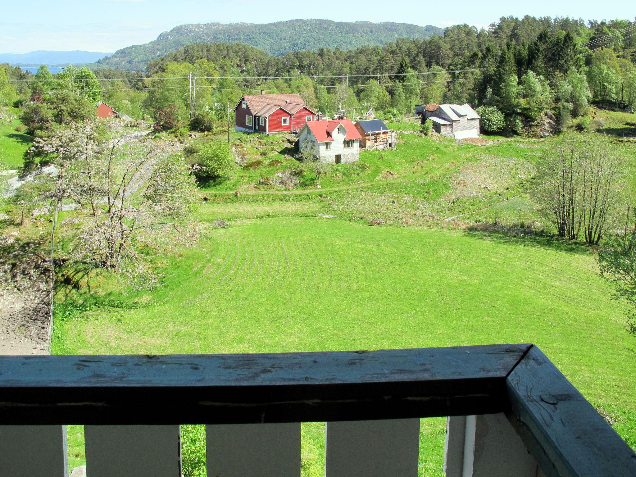 Foto 9 - Casa con 5 camere da letto a Tysnes con giardino e terrazza