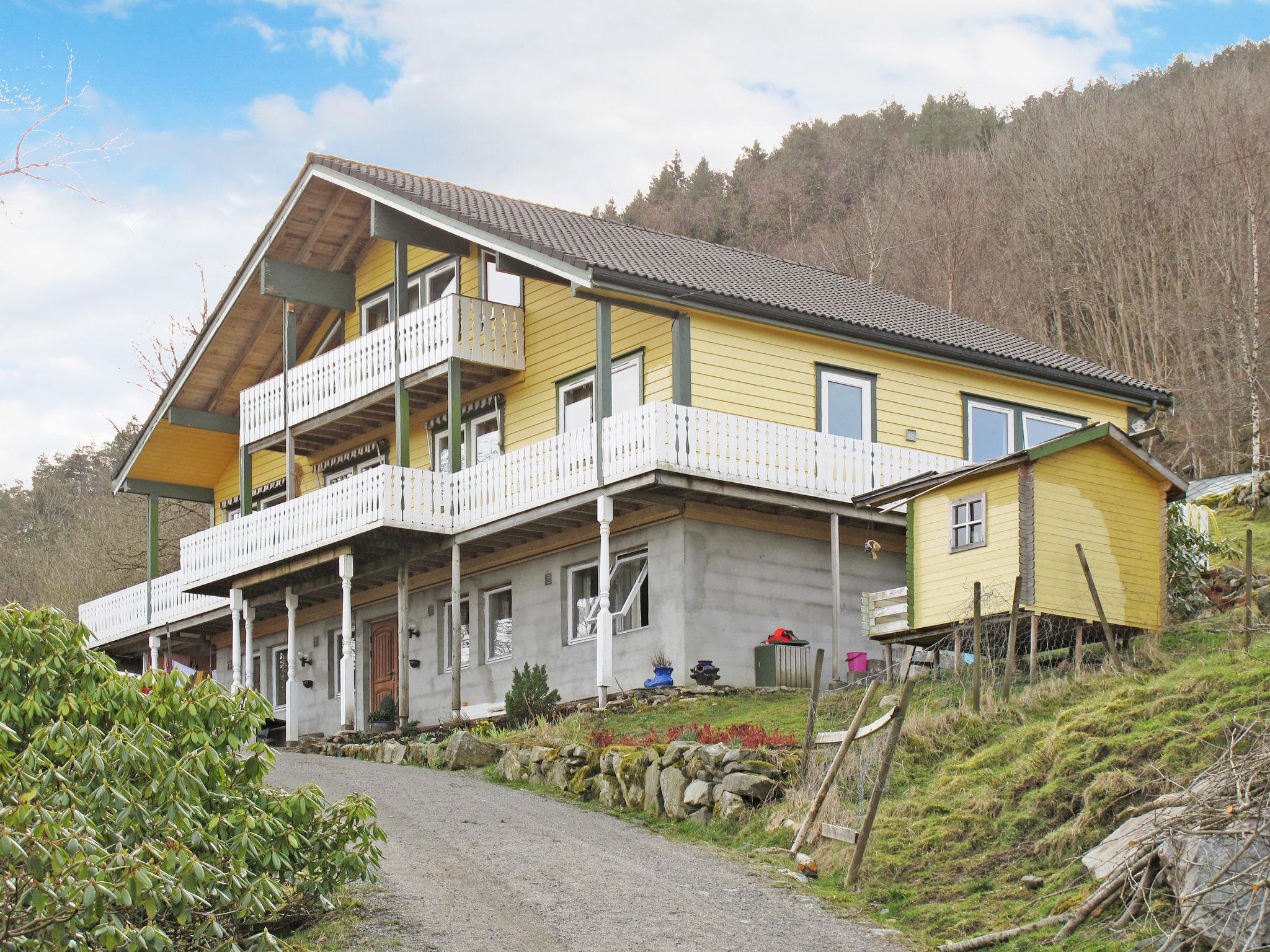 Foto 1 - Haus mit 5 Schlafzimmern in Tysnes mit terrasse
