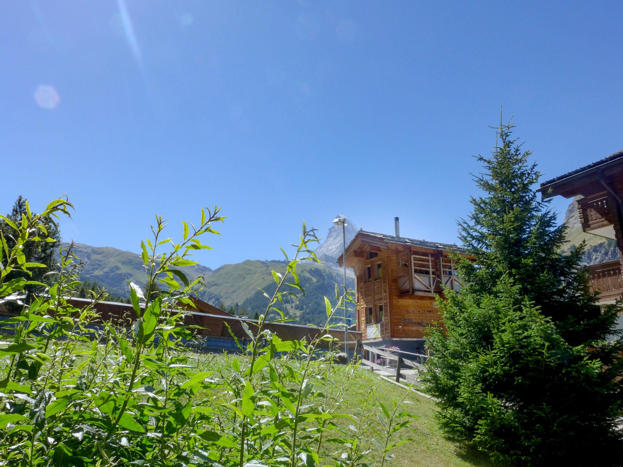 Foto 2 - Apartment mit 1 Schlafzimmer in Zermatt mit terrasse und blick auf die berge