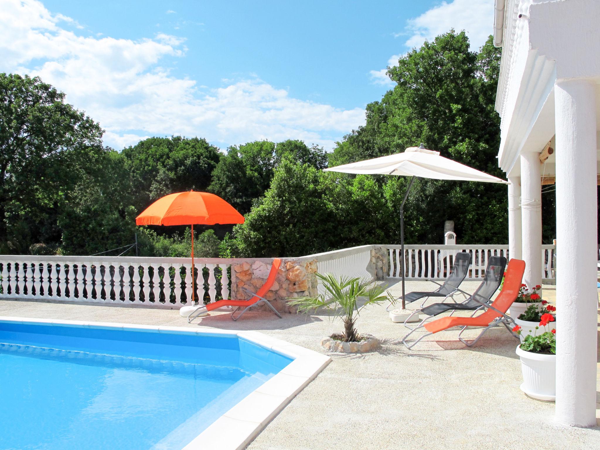 Photo 10 - Appartement de 2 chambres à Krk avec piscine et vues à la mer