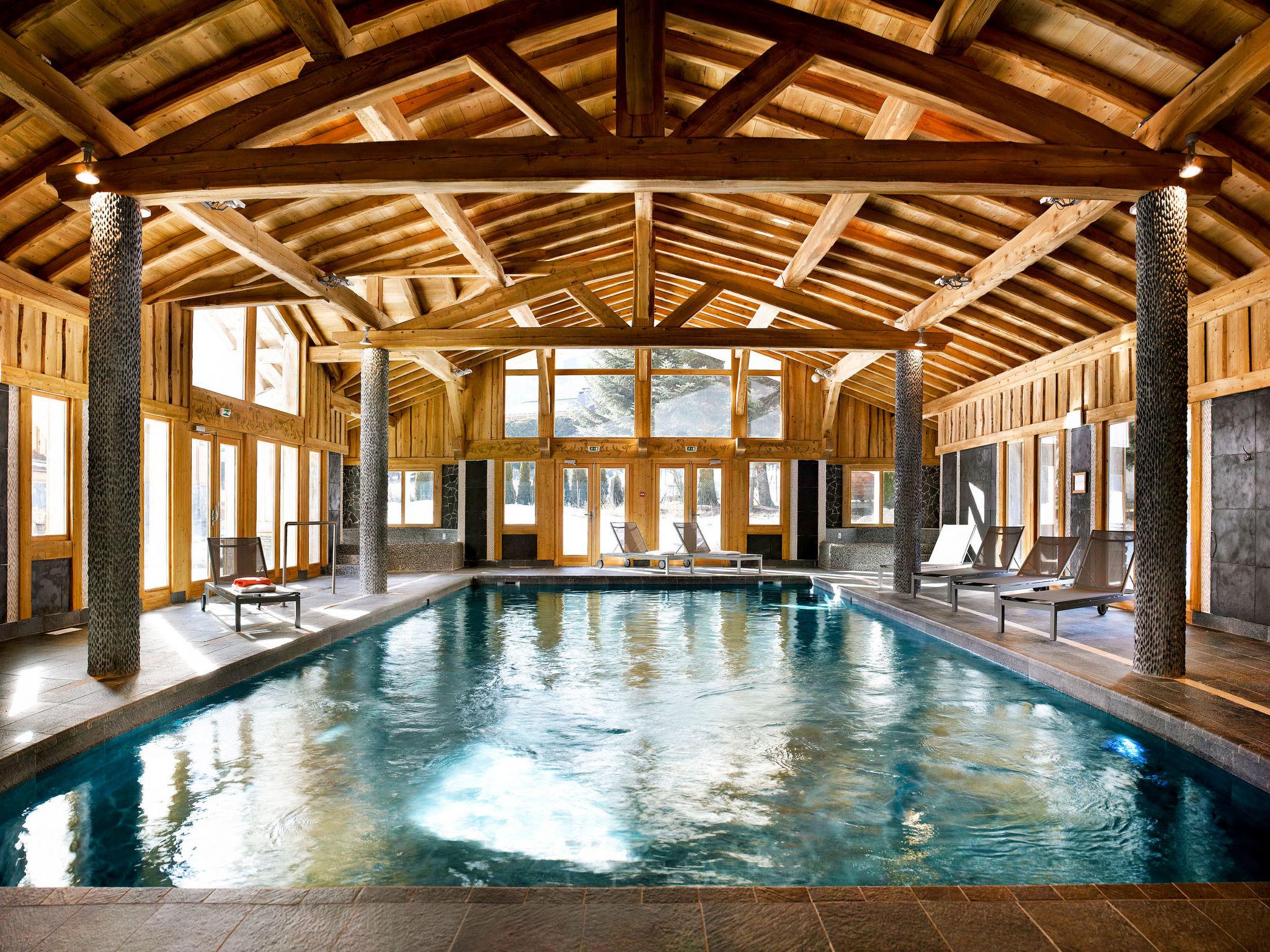 Foto 1 - Appartamento con 1 camera da letto a Les Houches con piscina e vista sulle montagne