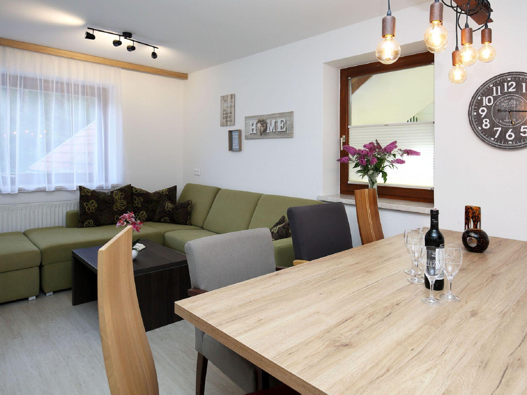Photo 4 - 4 bedroom Apartment in Radenthein with terrace and mountain view