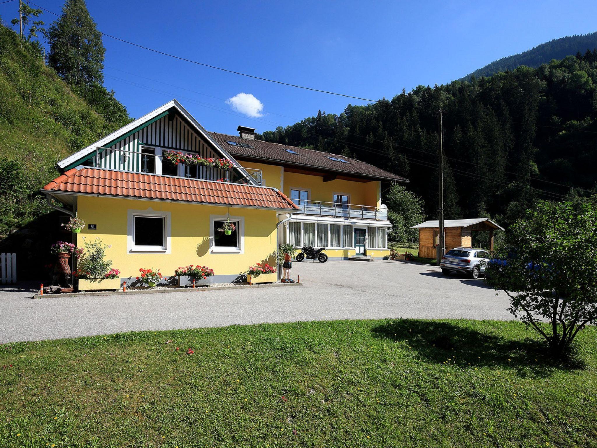 Photo 1 - Appartement de 4 chambres à Radenthein avec terrasse et vues sur la montagne