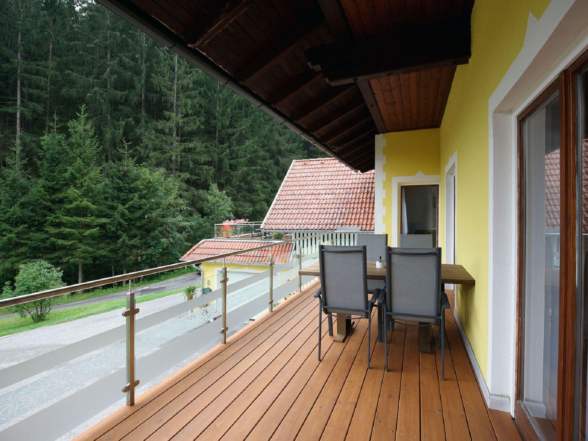 Foto 7 - Apartamento de 4 quartos em Radenthein com terraço e vista para a montanha