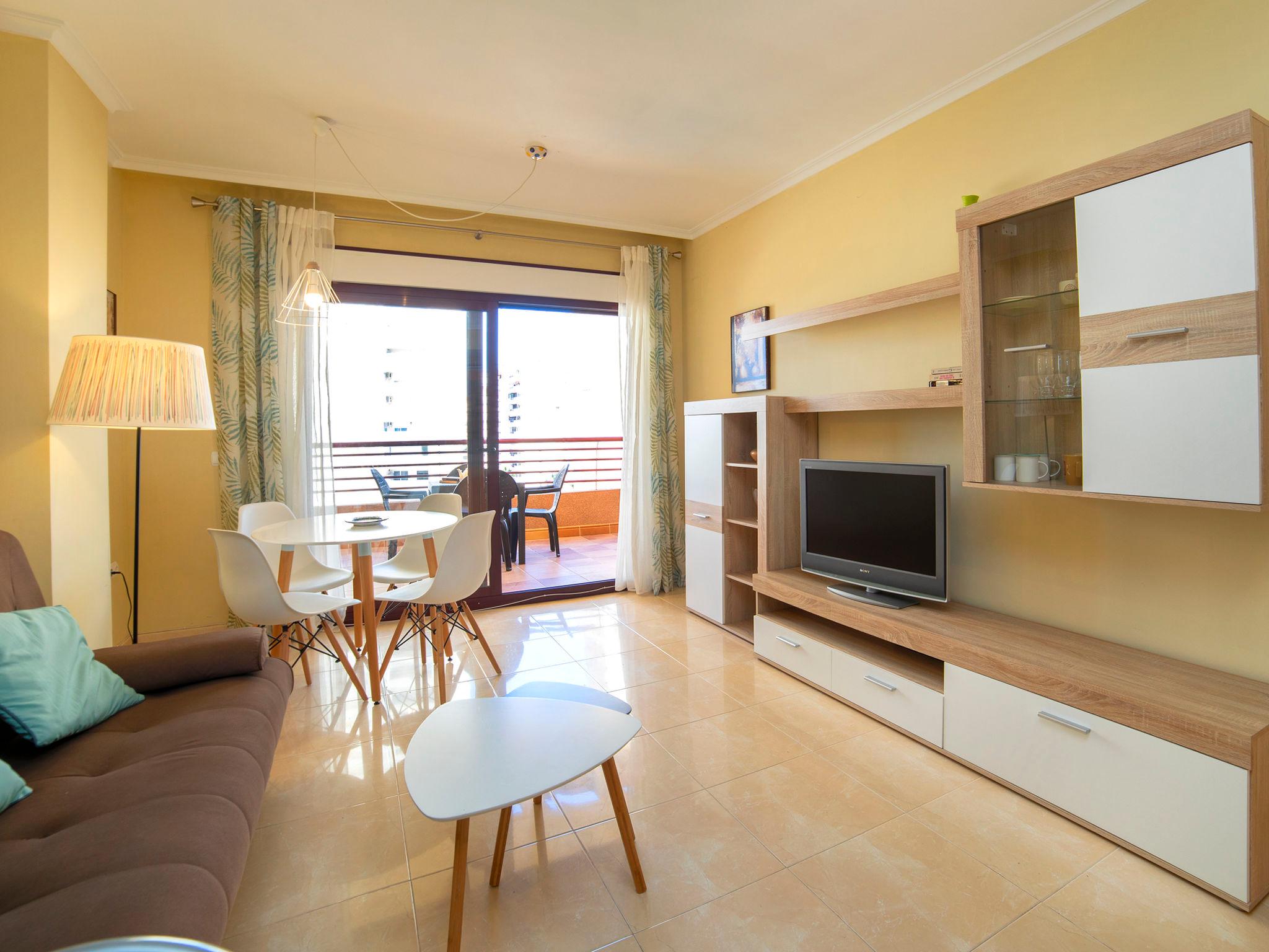 Photo 3 - 1 bedroom Apartment in Calp with swimming pool and garden