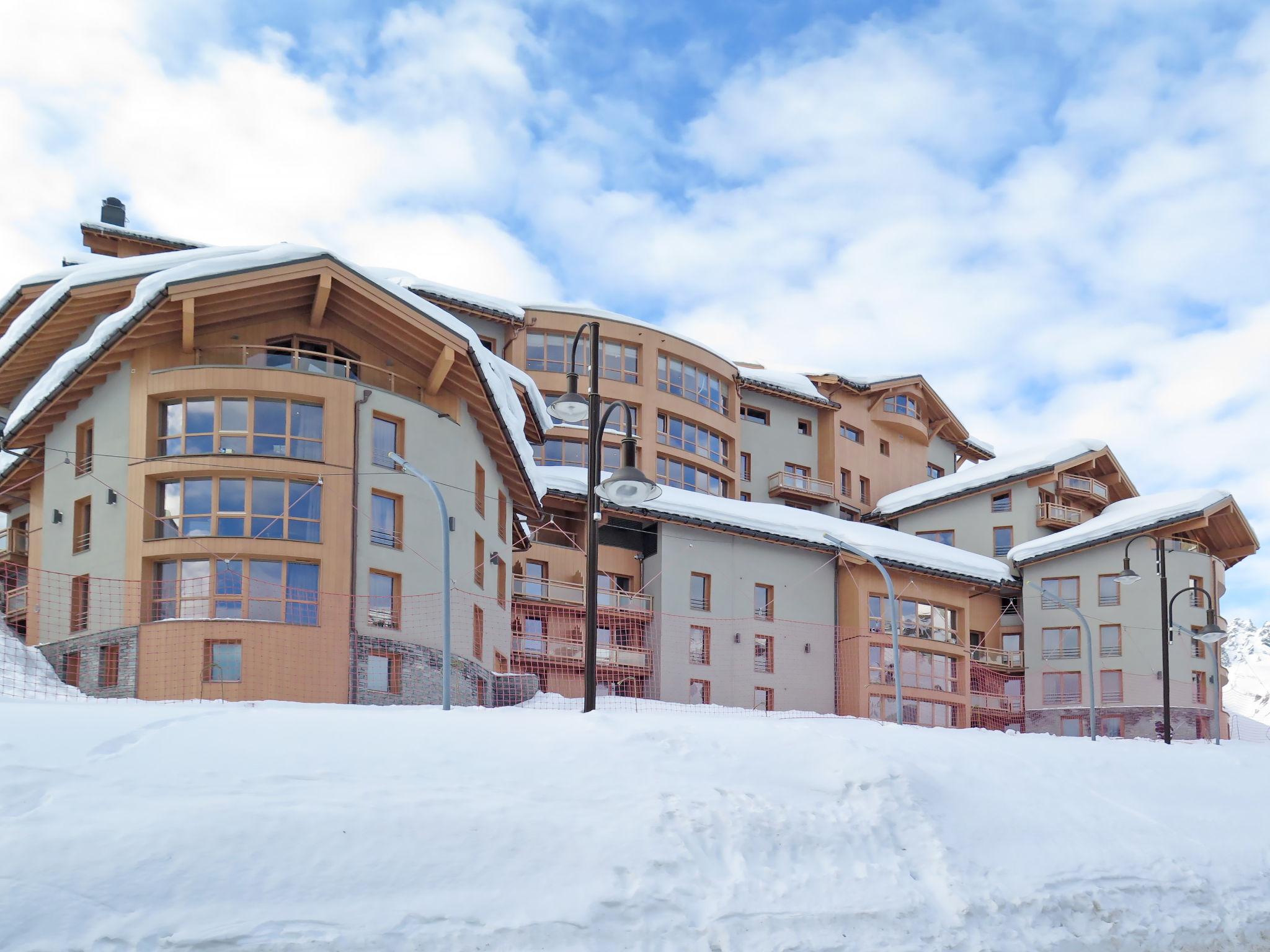 Photo 1 - Appartement de 2 chambres à Tignes avec piscine et vues sur la montagne