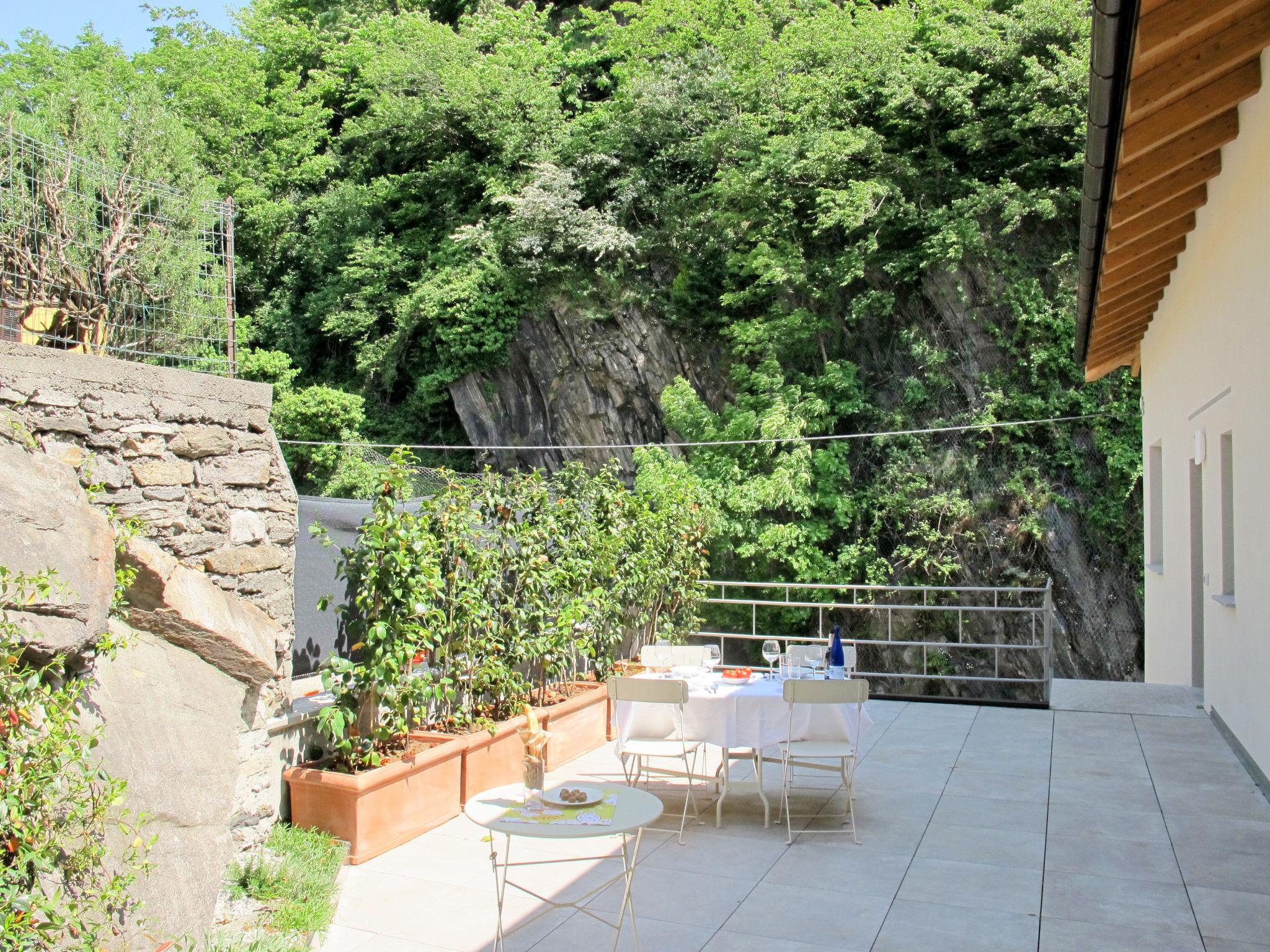 Photo 15 - Appartement de 1 chambre à Dorio avec terrasse et vues sur la montagne