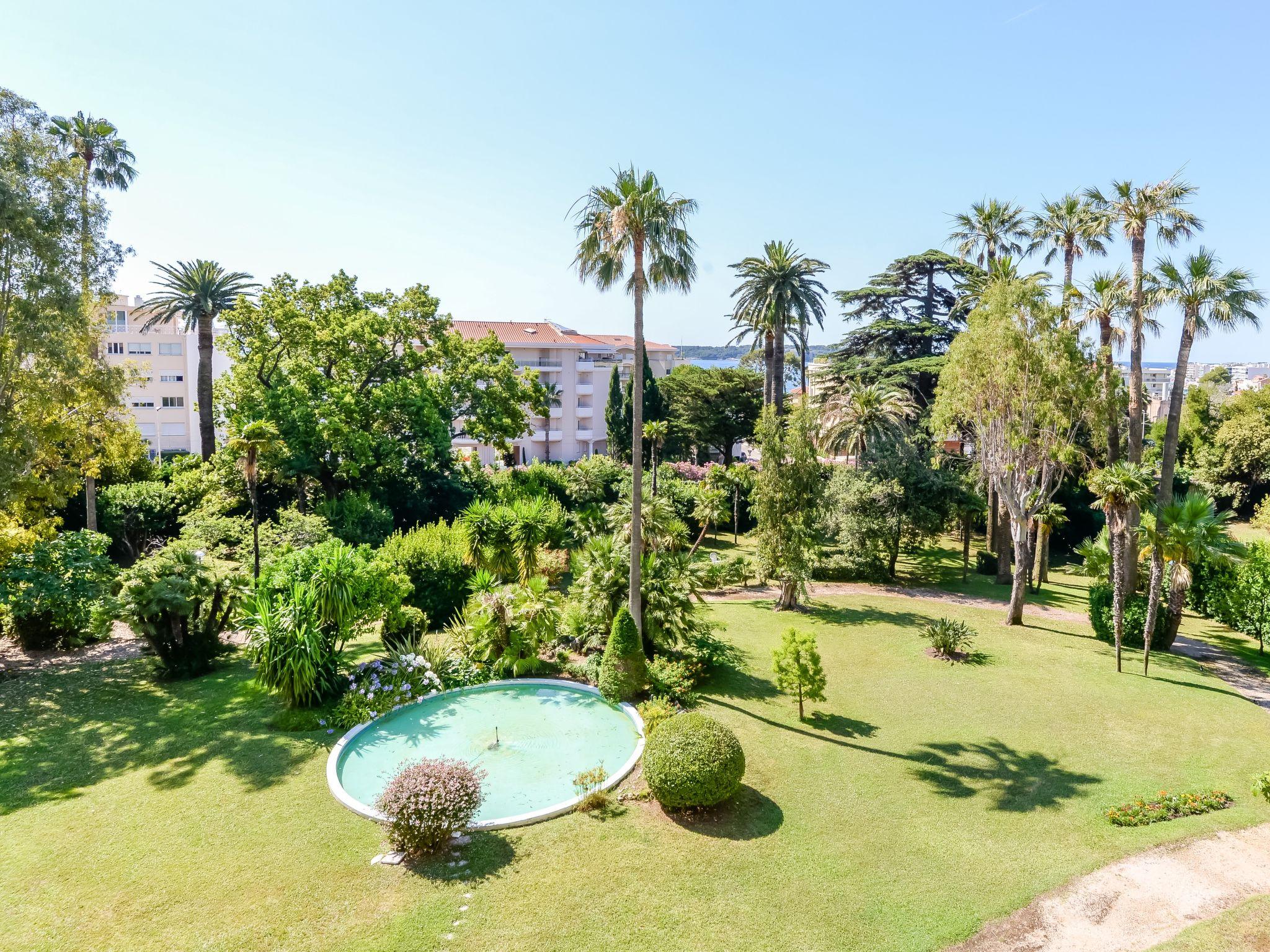 Photo 13 - Appartement de 1 chambre à Cannes avec jardin et vues à la mer