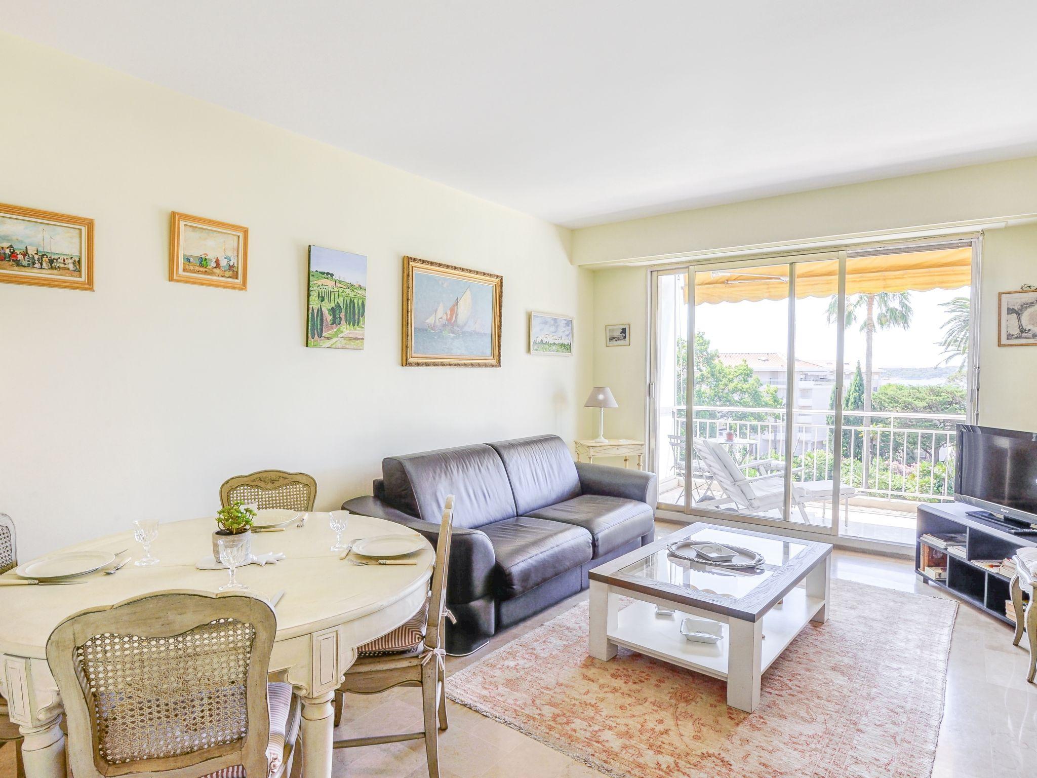 Foto 6 - Appartamento con 1 camera da letto a Cannes con giardino e vista mare