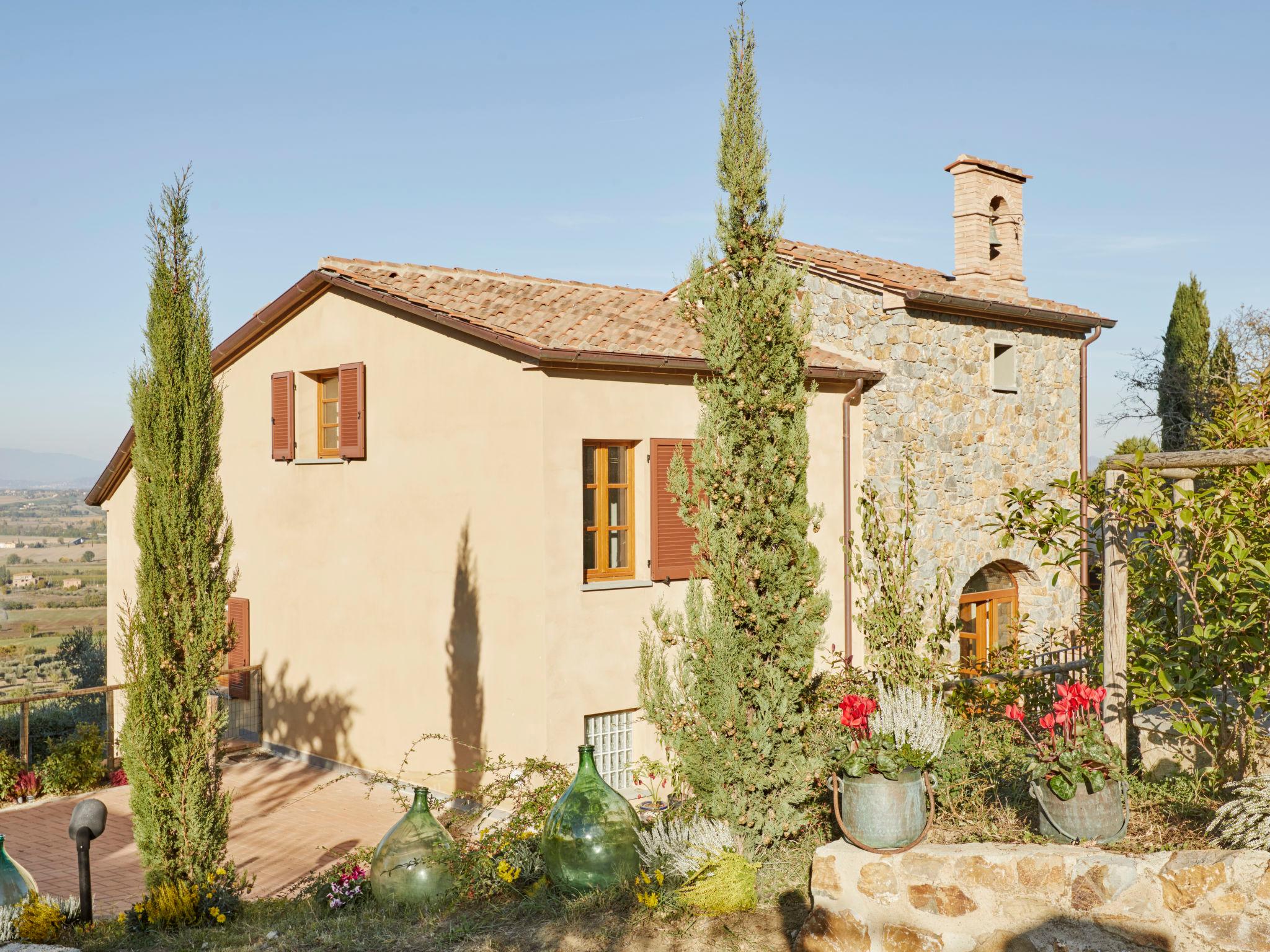 Foto 3 - Casa con 5 camere da letto a Lucignano con piscina privata e giardino