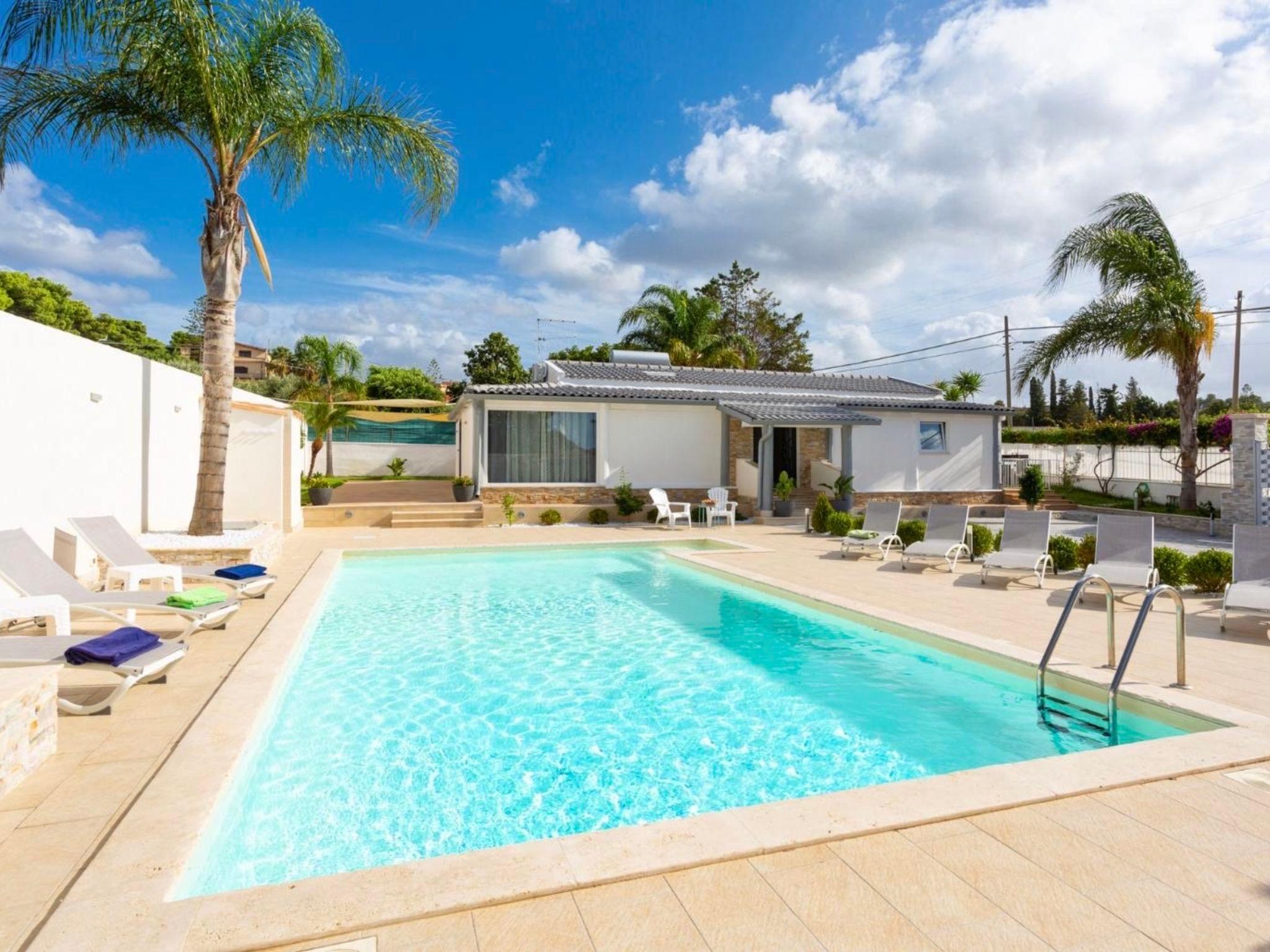 Photo 33 - Maison de 4 chambres à Trappeto avec piscine privée et vues à la mer