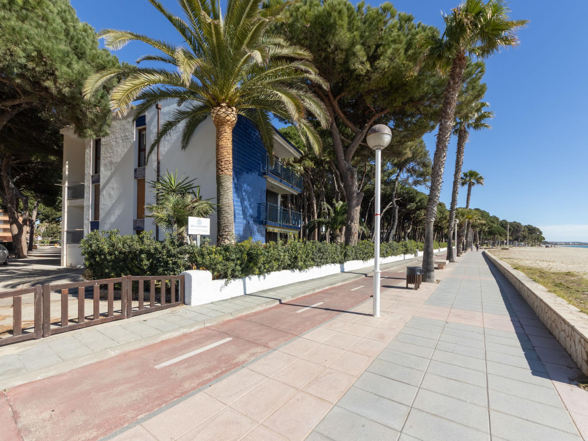 Photo 33 - Appartement de 3 chambres à Cambrils avec piscine et vues à la mer