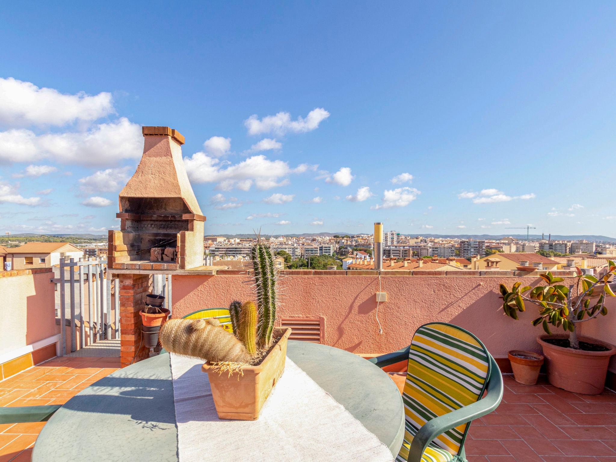 Foto 3 - Appartamento con 1 camera da letto a Torredembarra con piscina e vista mare