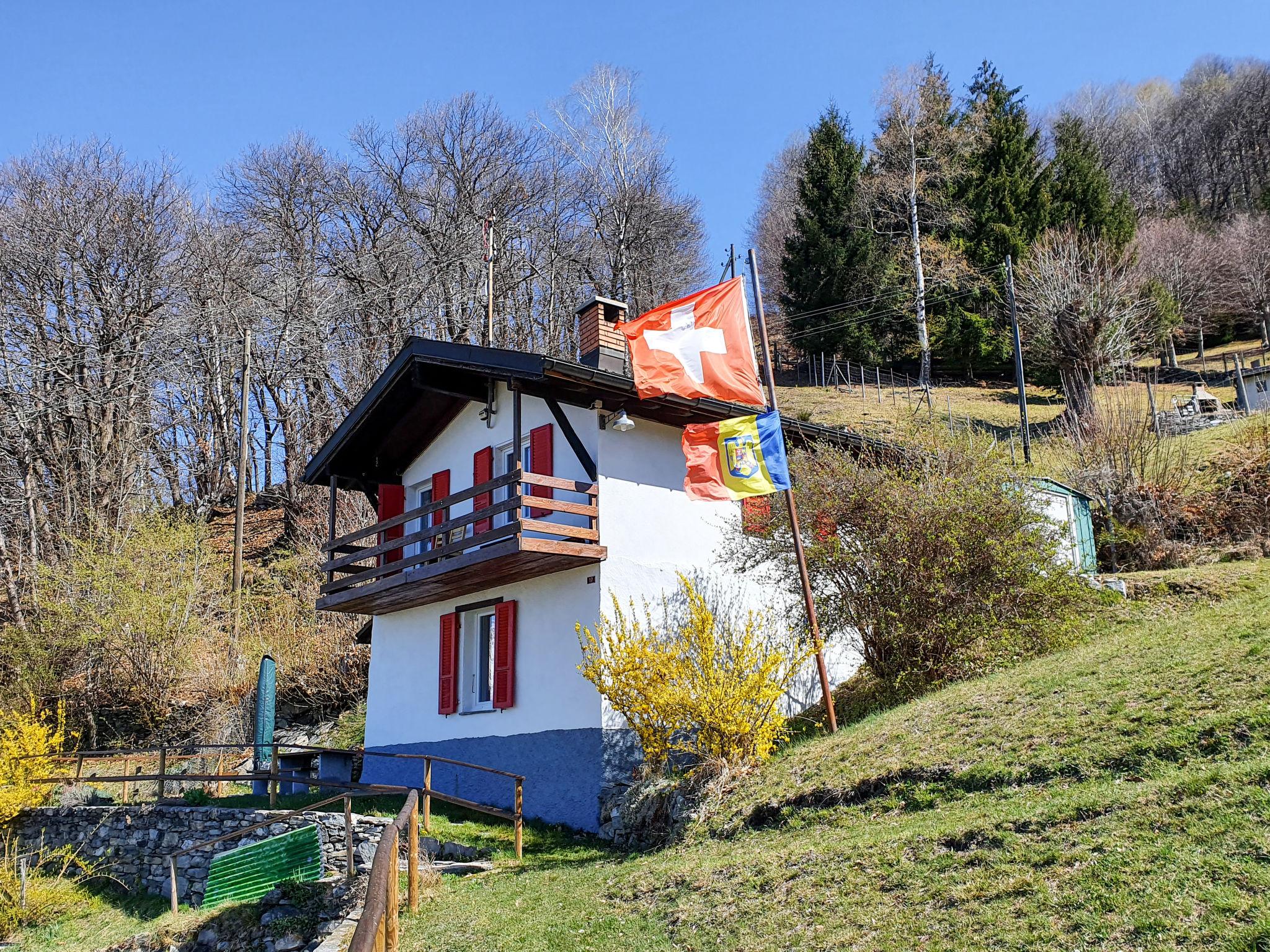Foto 1 - Casa con 1 camera da letto a Bellinzona con giardino e vista sulle montagne