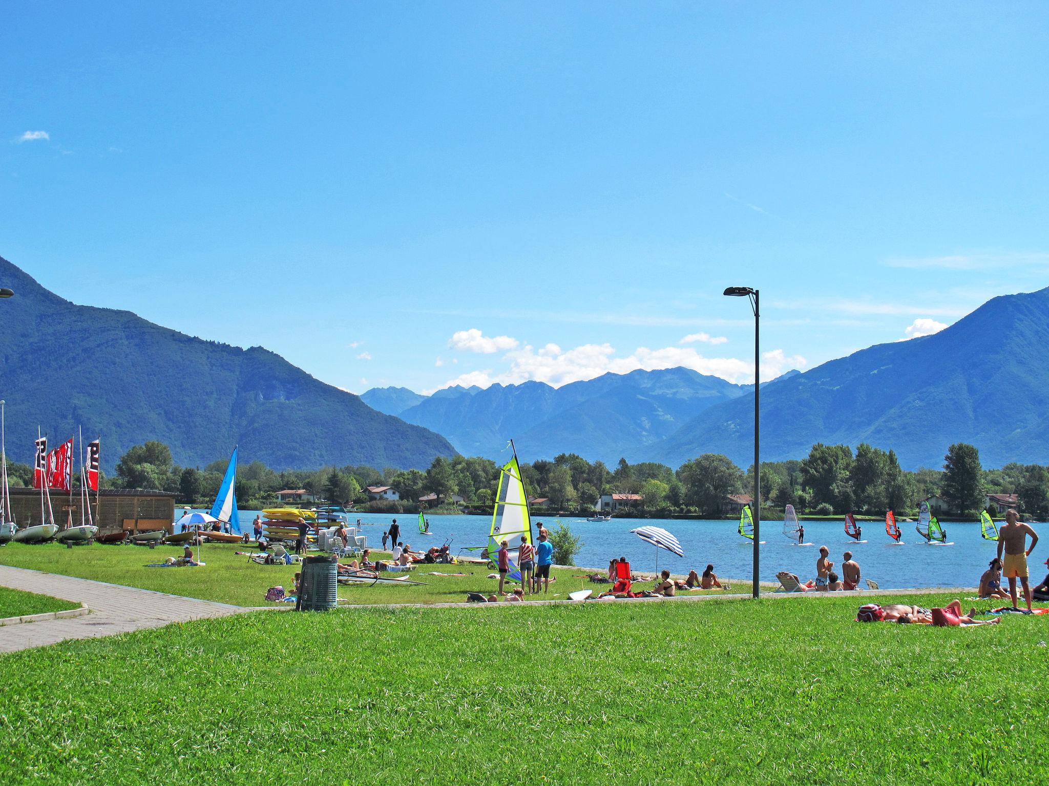 Photo 26 - Appartement de 3 chambres à Gera Lario avec jardin et bain à remous