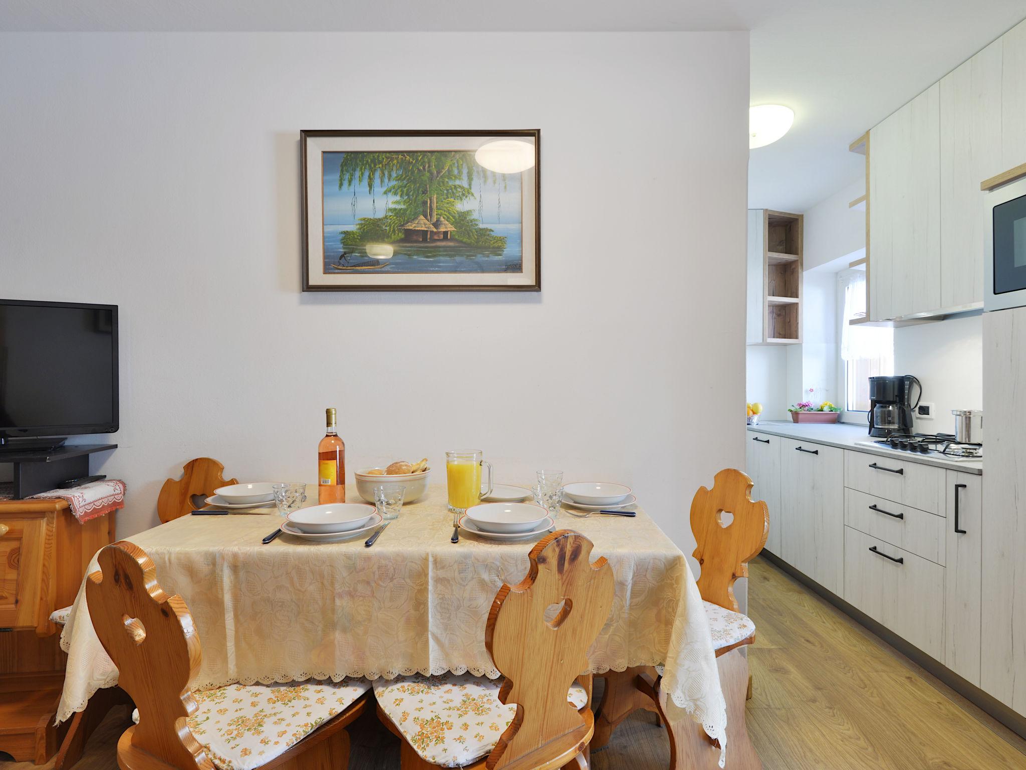 Foto 3 - Appartamento con 1 camera da letto a San Giovanni di Fassa-Sèn Jan con giardino