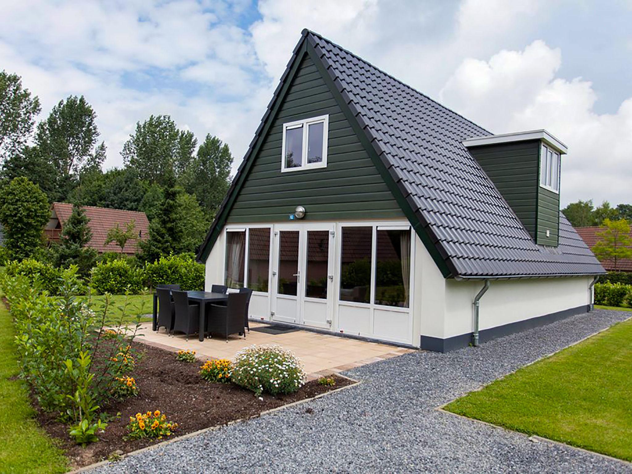 Photo 3 - Maison de 3 chambres à Susteren avec piscine et terrasse