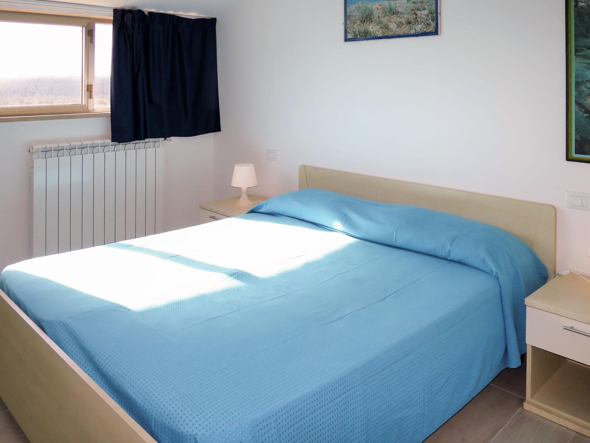 Foto 12 - Appartamento con 3 camere da letto a Cecina con piscina e vista mare