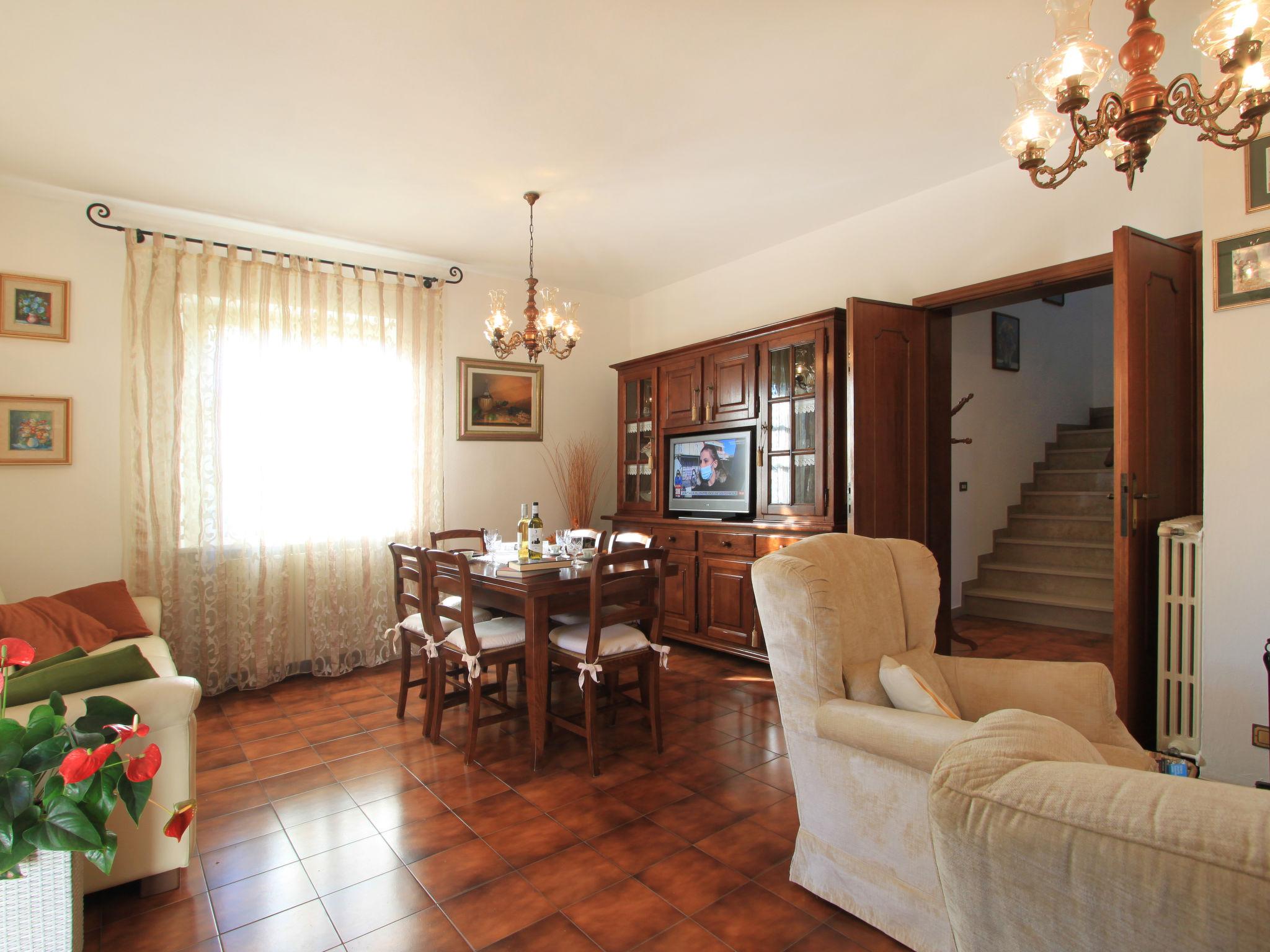 Photo 10 - 4 bedroom House in Forte dei Marmi with garden and sea view