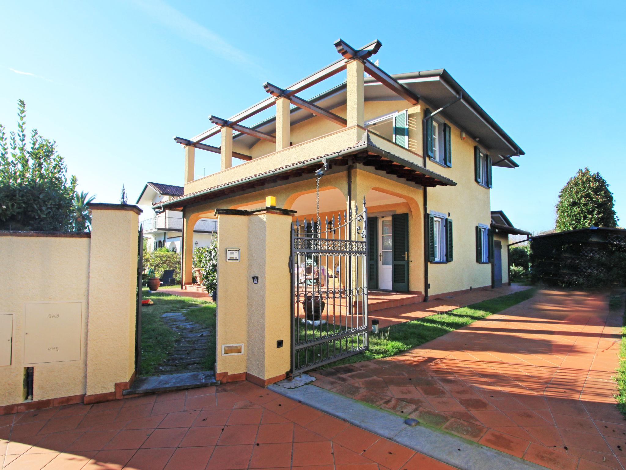 Foto 34 - Casa de 4 quartos em Forte dei Marmi com jardim e terraço