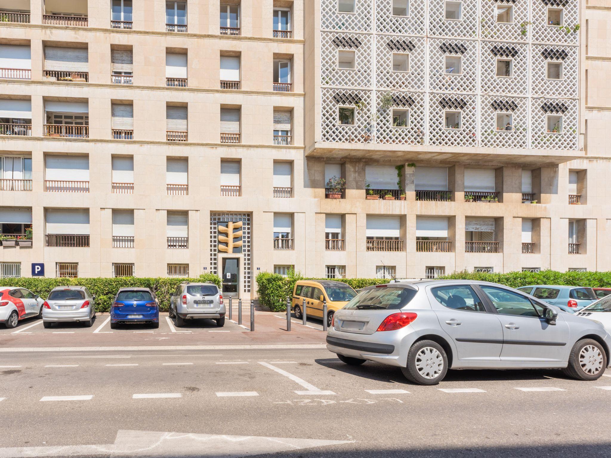 Photo 36 - 2 bedroom Apartment in Marseille with sea view