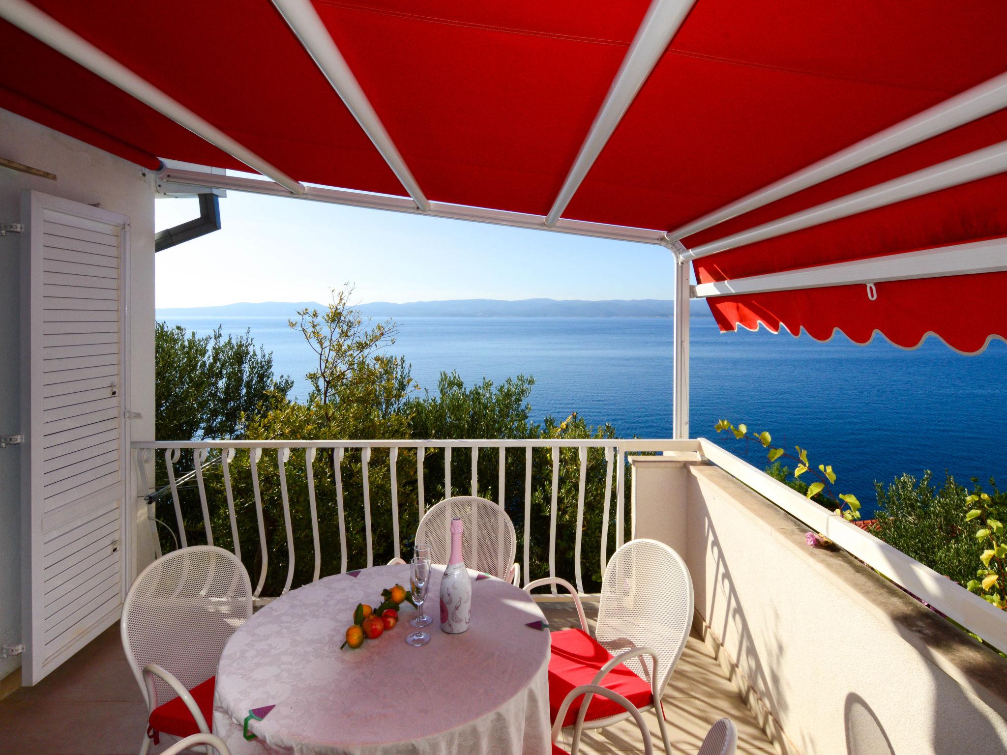 Photo 6 - Appartement de 2 chambres à Omiš avec terrasse et vues à la mer