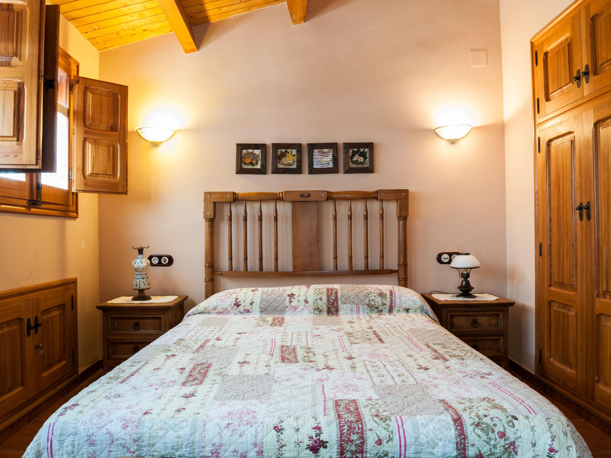 Foto 26 - Casa con 4 camere da letto a Cabanes con terrazza