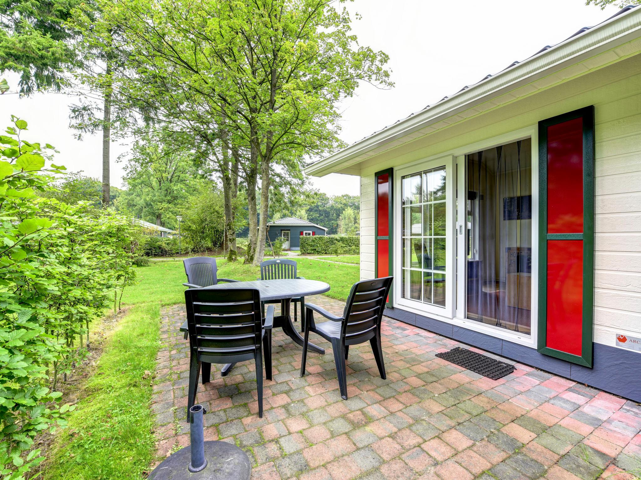 Foto 5 - Haus mit 2 Schlafzimmern in Dalfsen mit schwimmbad und terrasse