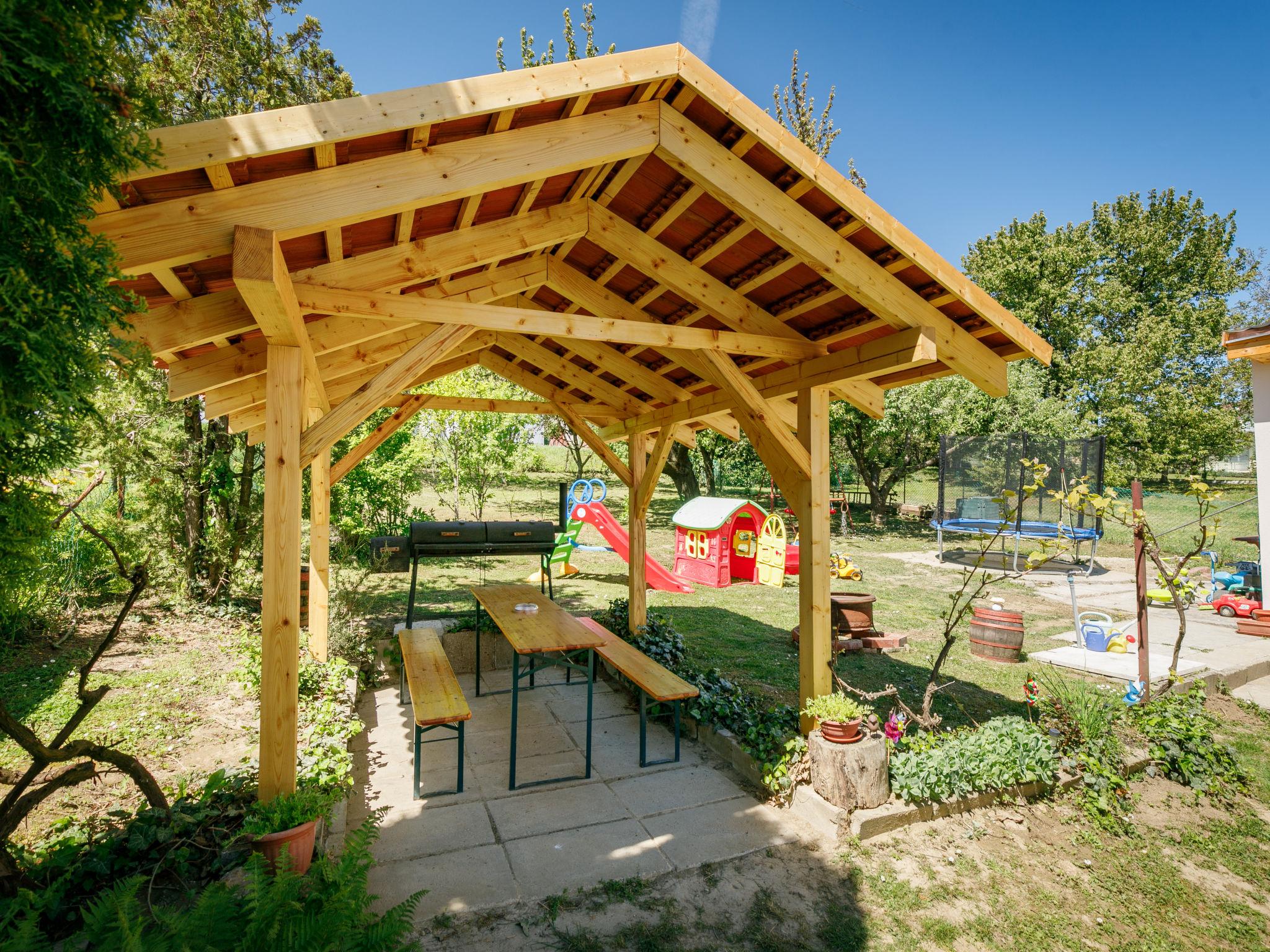 Photo 13 - Maison de 1 chambre à Fonyód avec piscine privée et jardin