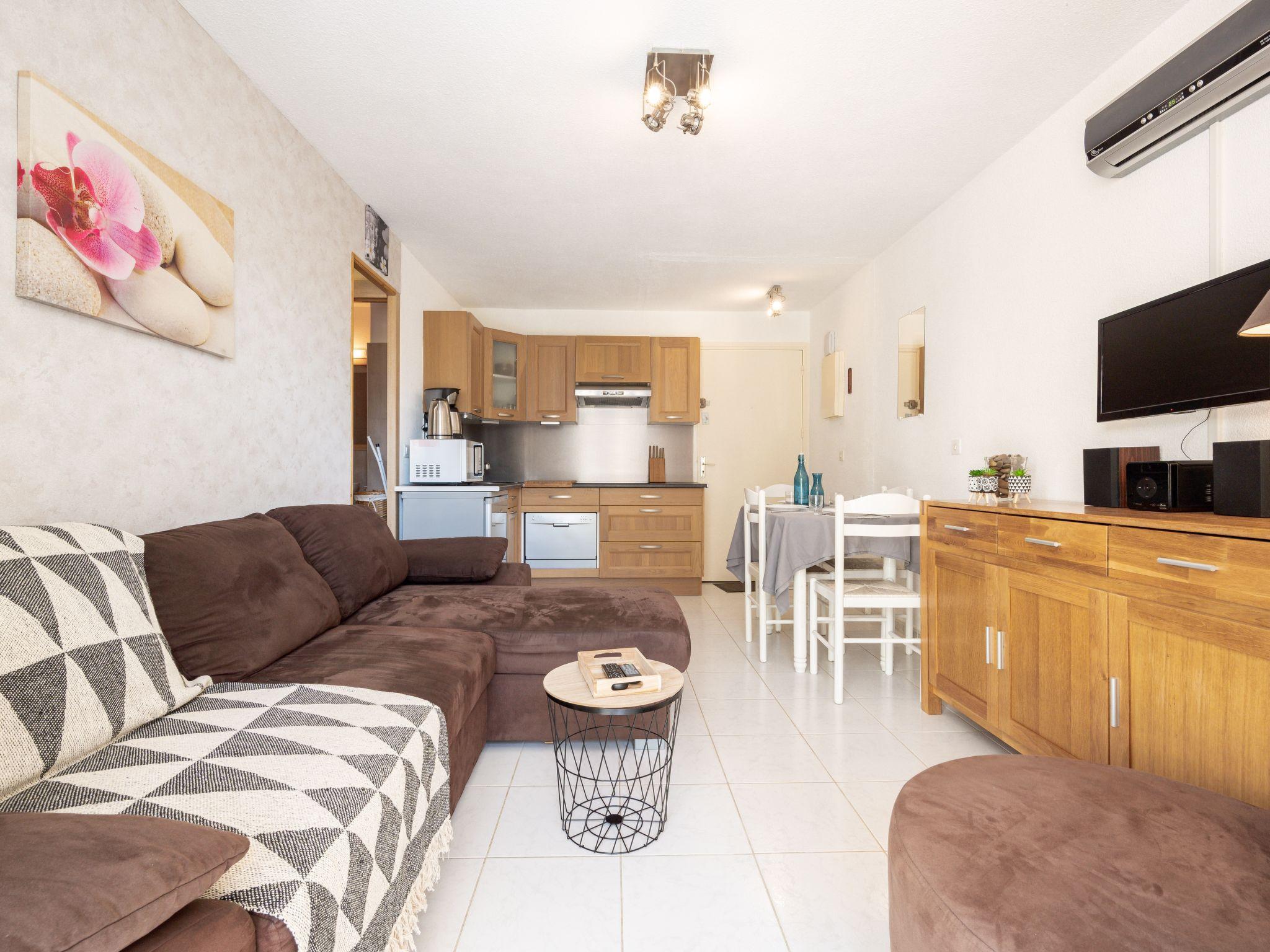 Foto 1 - Apartamento de 1 habitación en Le Barcarès con vistas al mar
