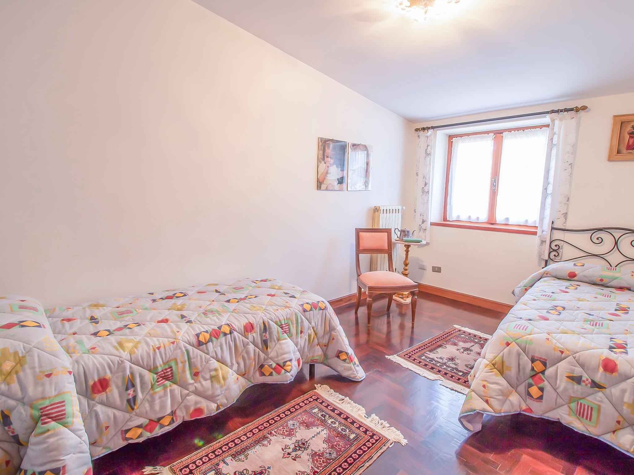 Photo 13 - 6 bedroom House in Sutri with private pool and garden