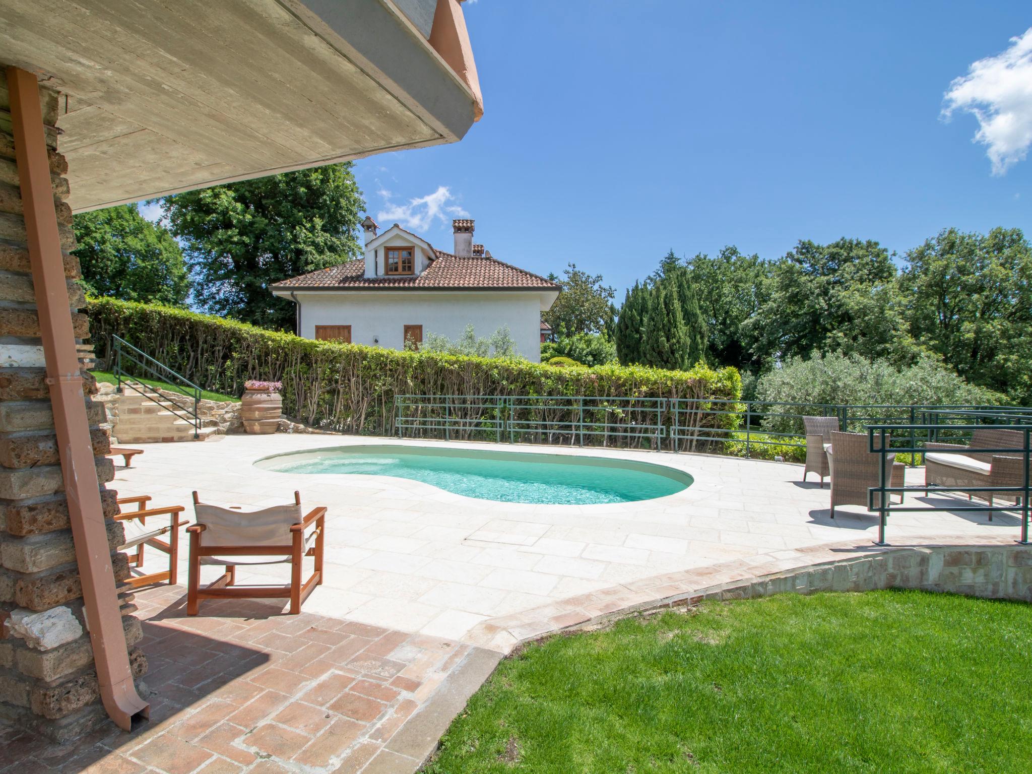 Photo 30 - 6 bedroom House in Sutri with private pool and garden