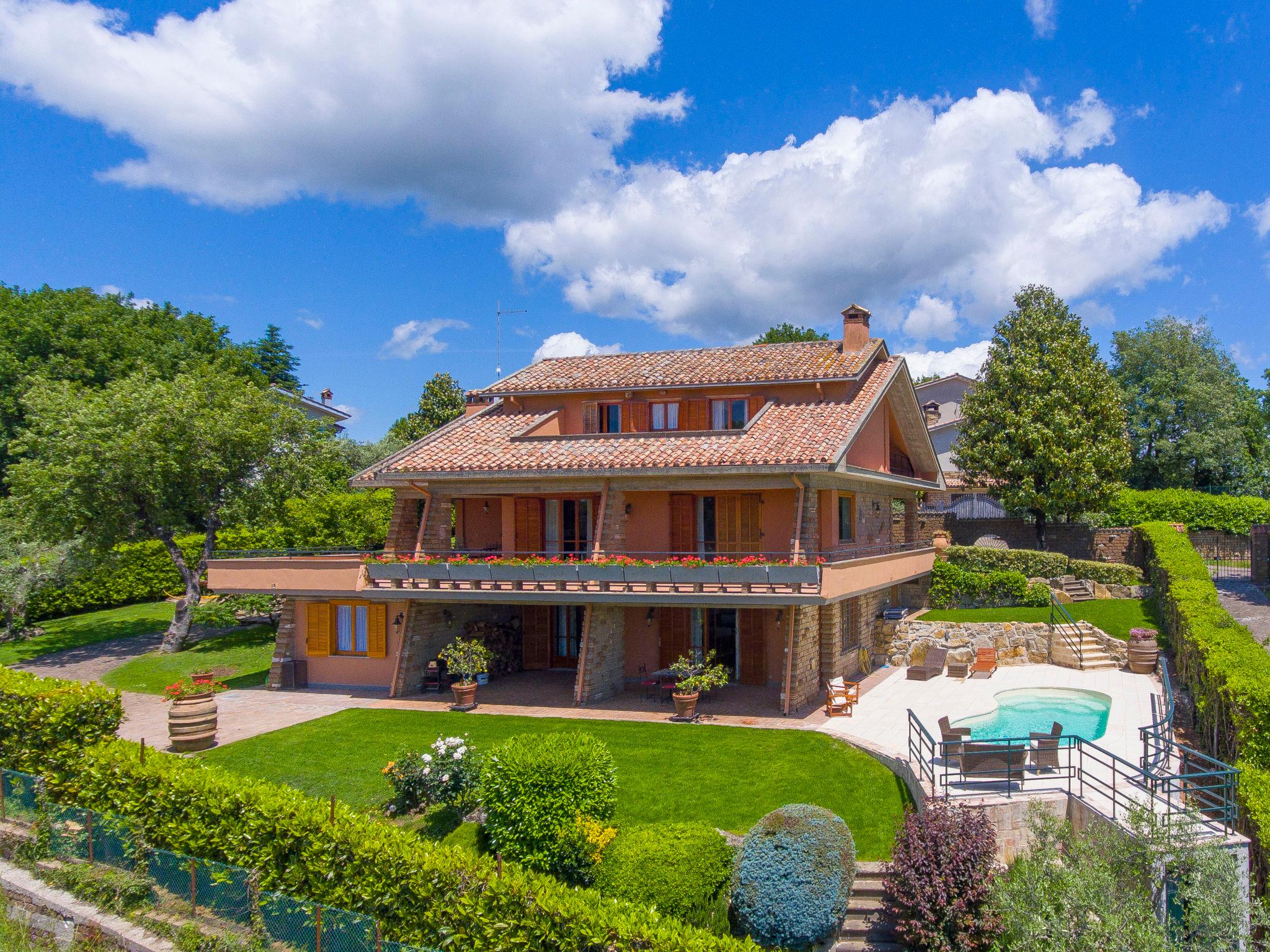 Foto 29 - Casa de 6 quartos em Sutri com piscina privada e vista para a montanha