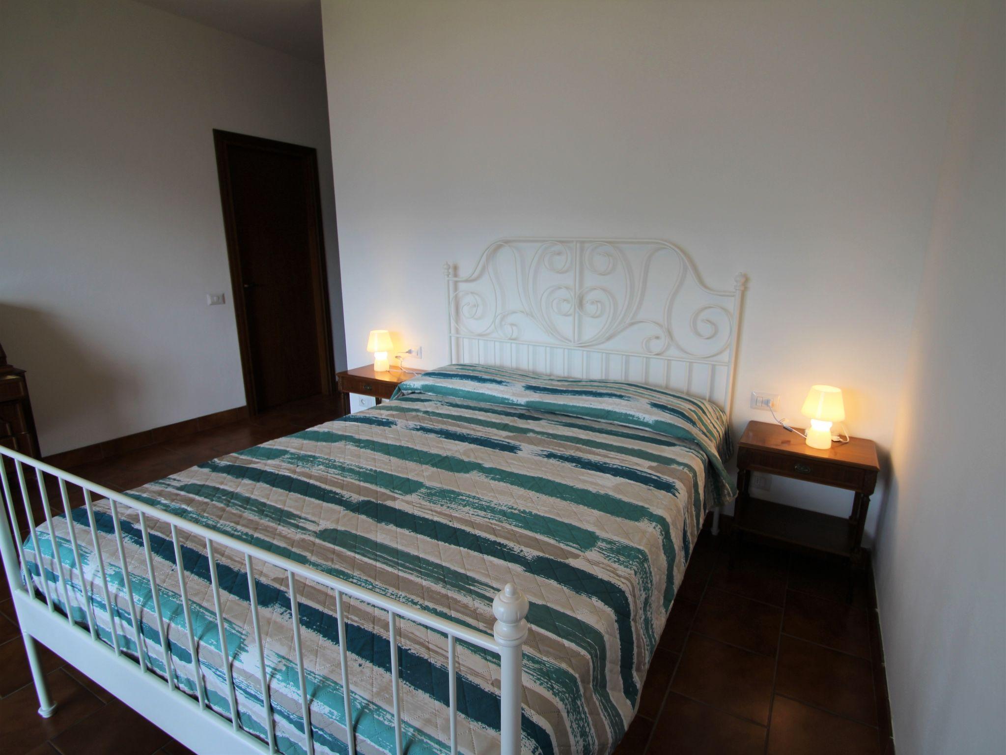 Foto 18 - Casa con 4 camere da letto a Porto Valtravaglia con piscina privata e vista sulle montagne