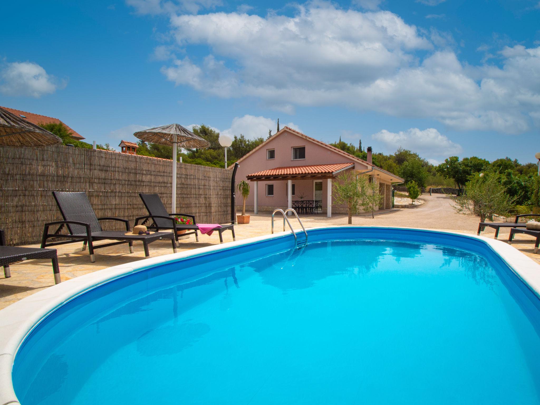 Foto 30 - Casa de 3 quartos em Sibenik com piscina privada e terraço