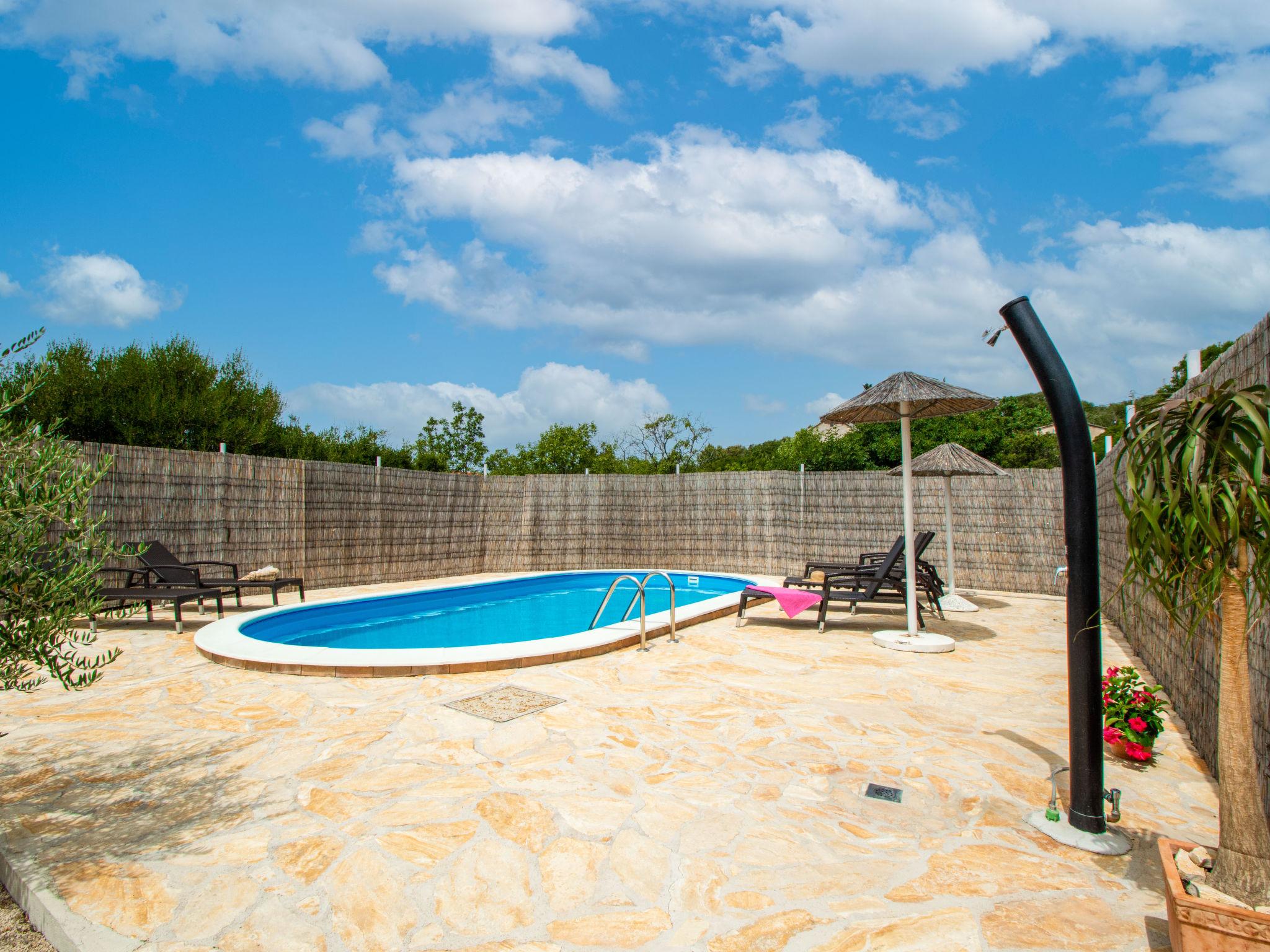 Photo 15 - Maison de 3 chambres à Sibenik avec piscine privée et jardin