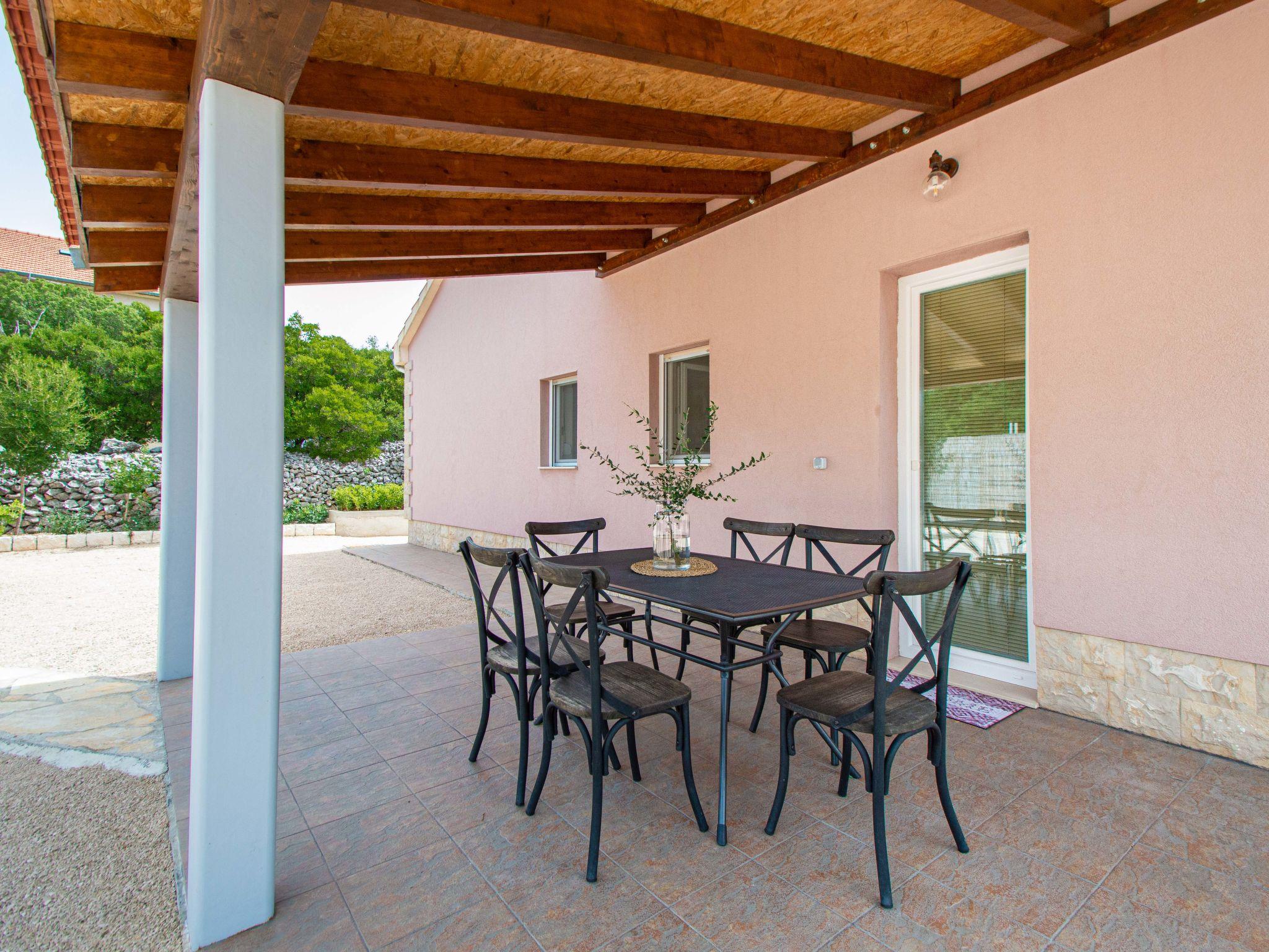 Foto 18 - Casa con 3 camere da letto a Sebenico con piscina privata e terrazza