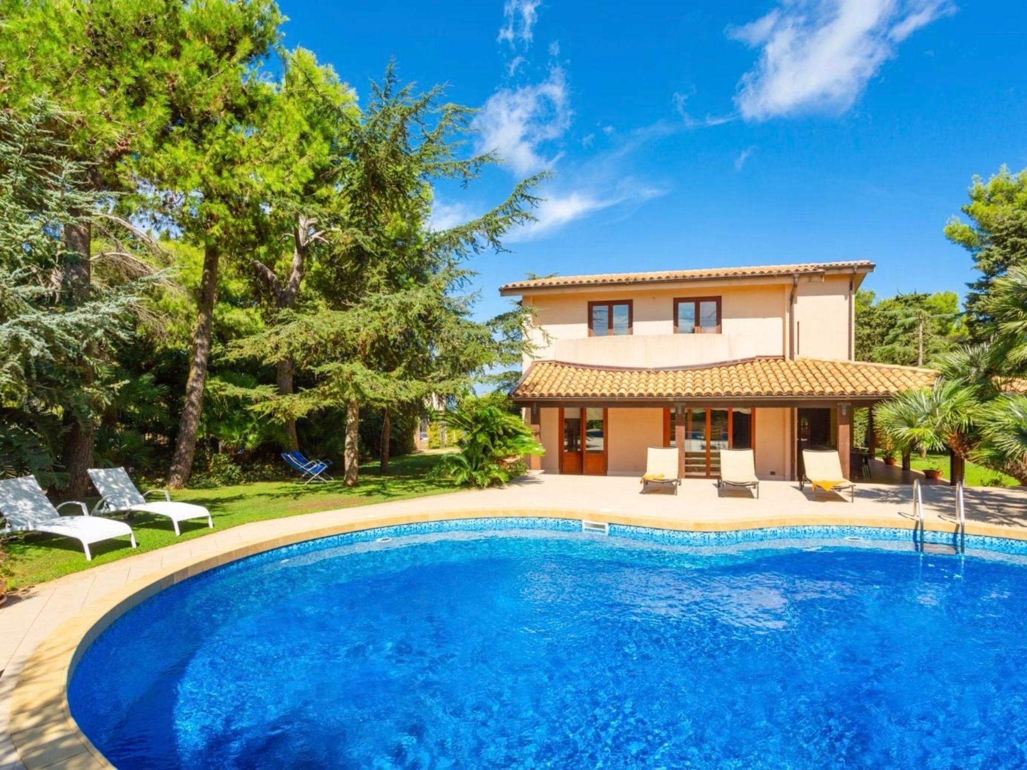 Photo 36 - Maison de 3 chambres à Valderice avec piscine privée et jardin