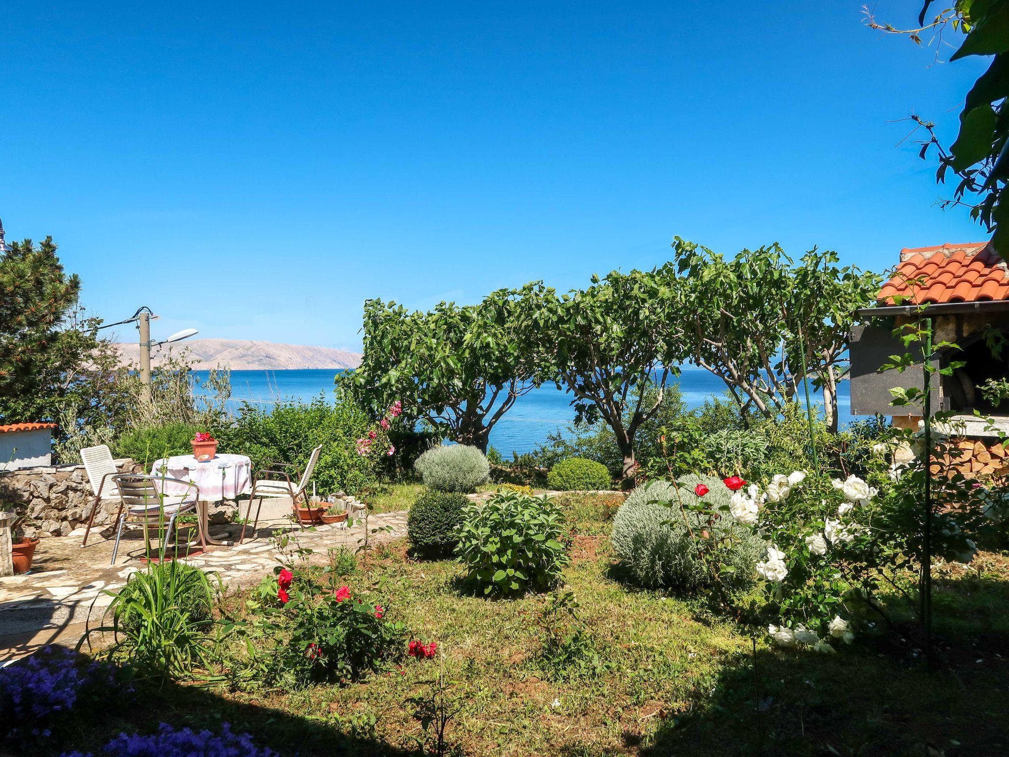 Photo 3 - Appartement de 2 chambres à Senj avec terrasse et vues à la mer