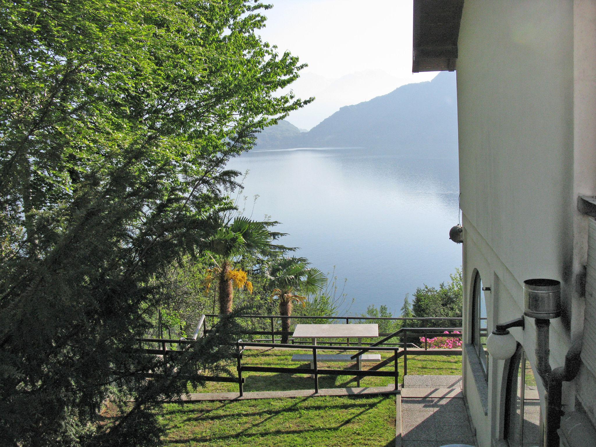 Foto 1 - Casa em Pianello del Lario com jardim