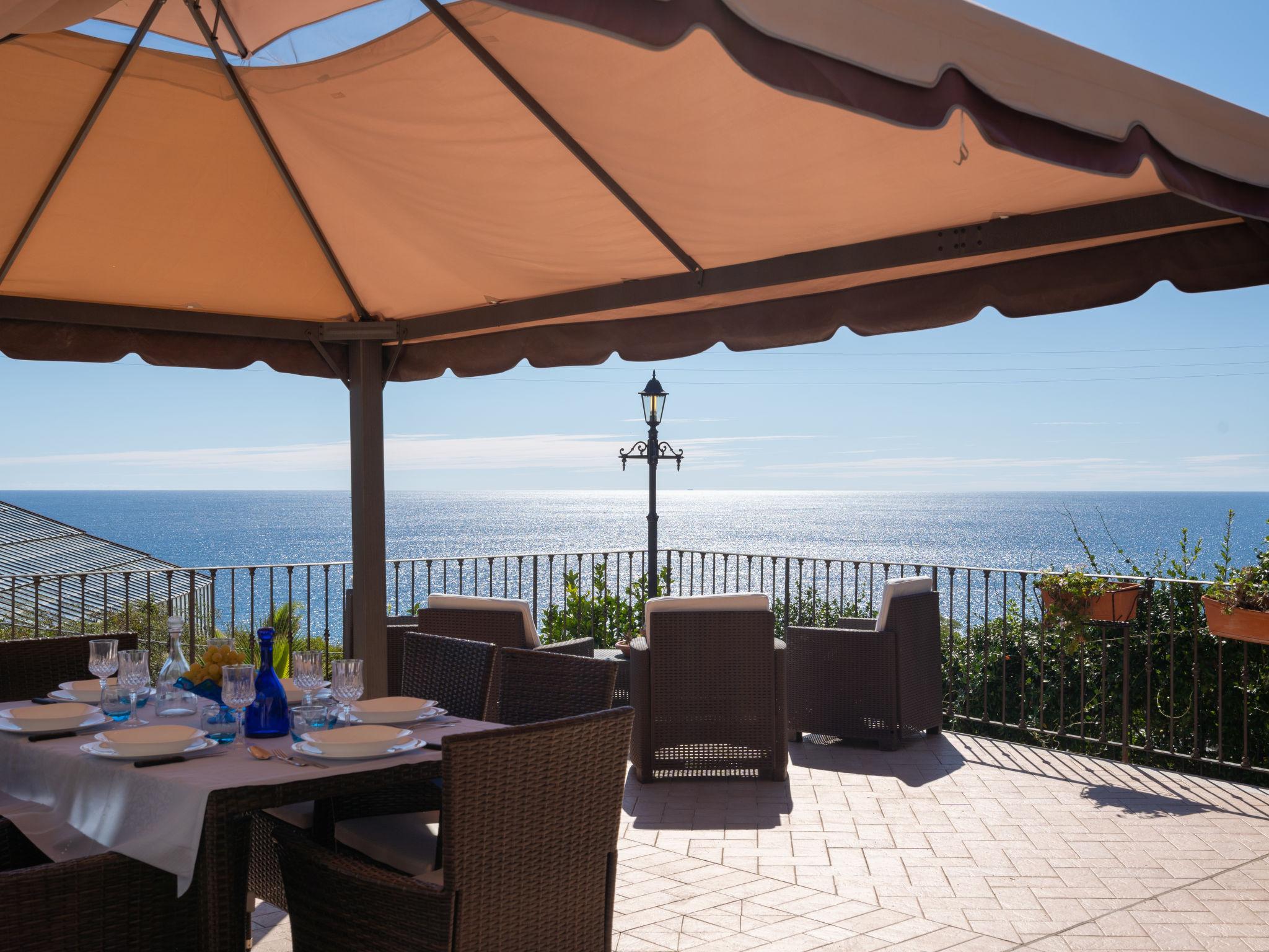 Photo 1 - 1 bedroom Apartment in Sanremo with garden and sea view